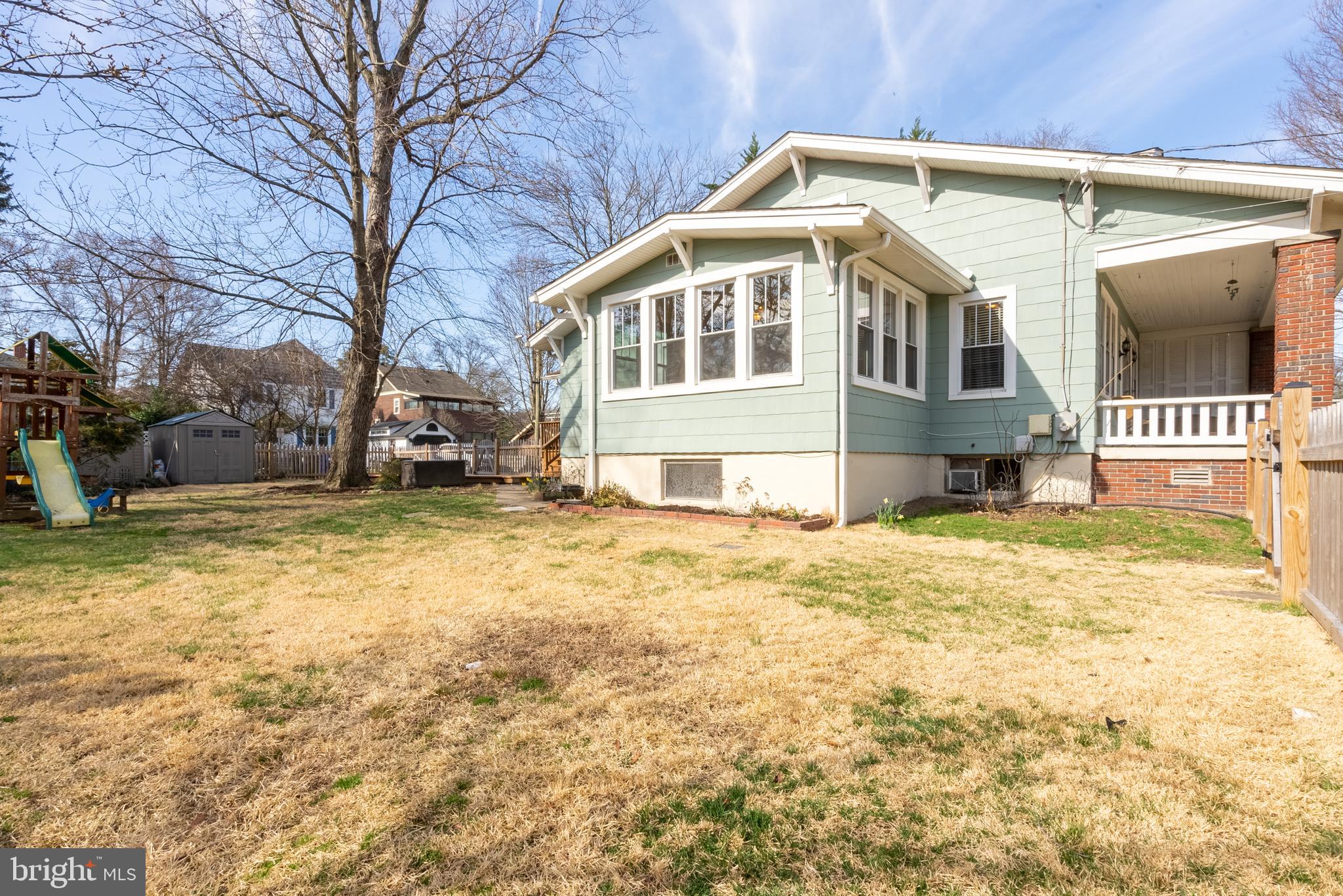 CALVERT HILLS - Residential