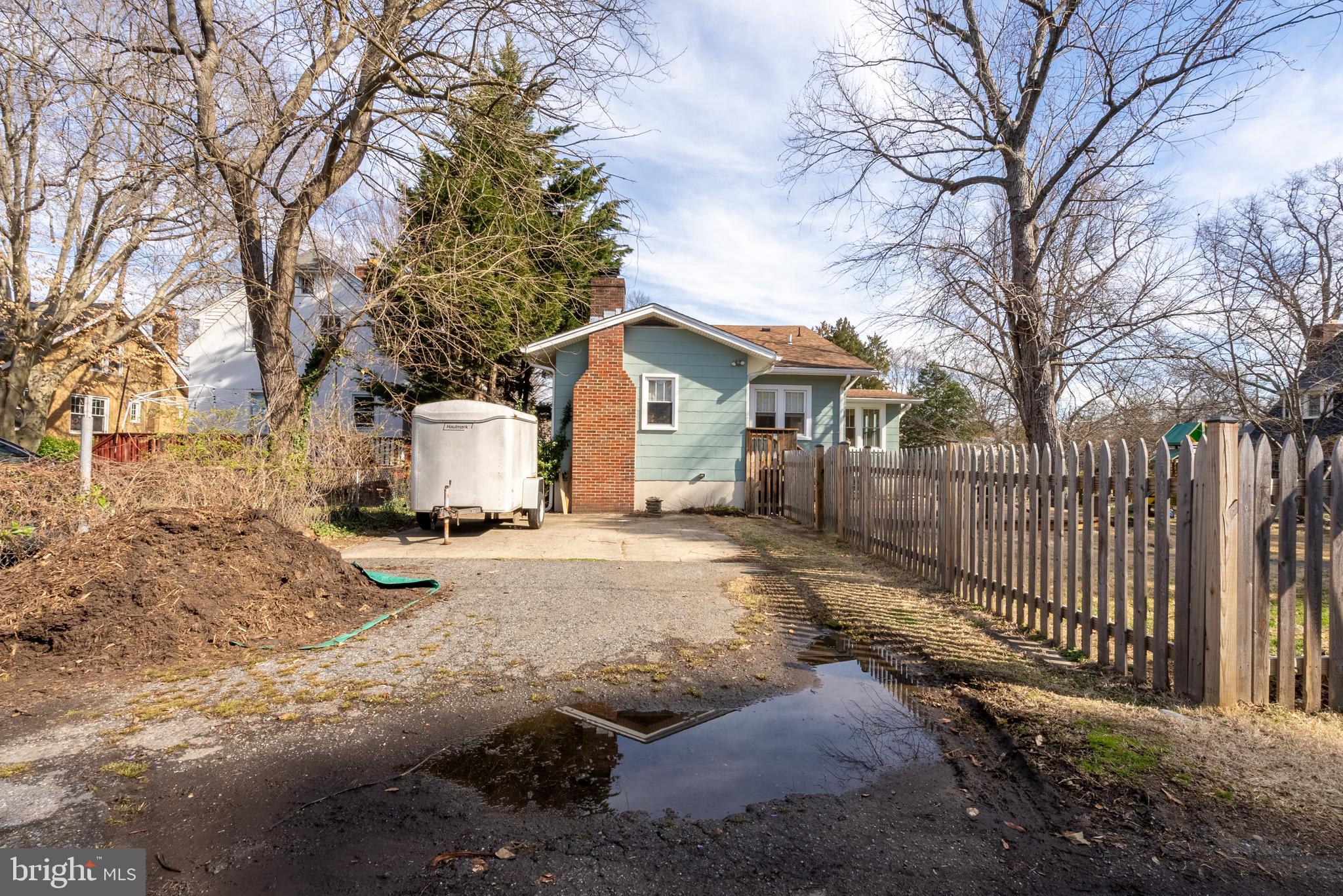 CALVERT HILLS - Residential