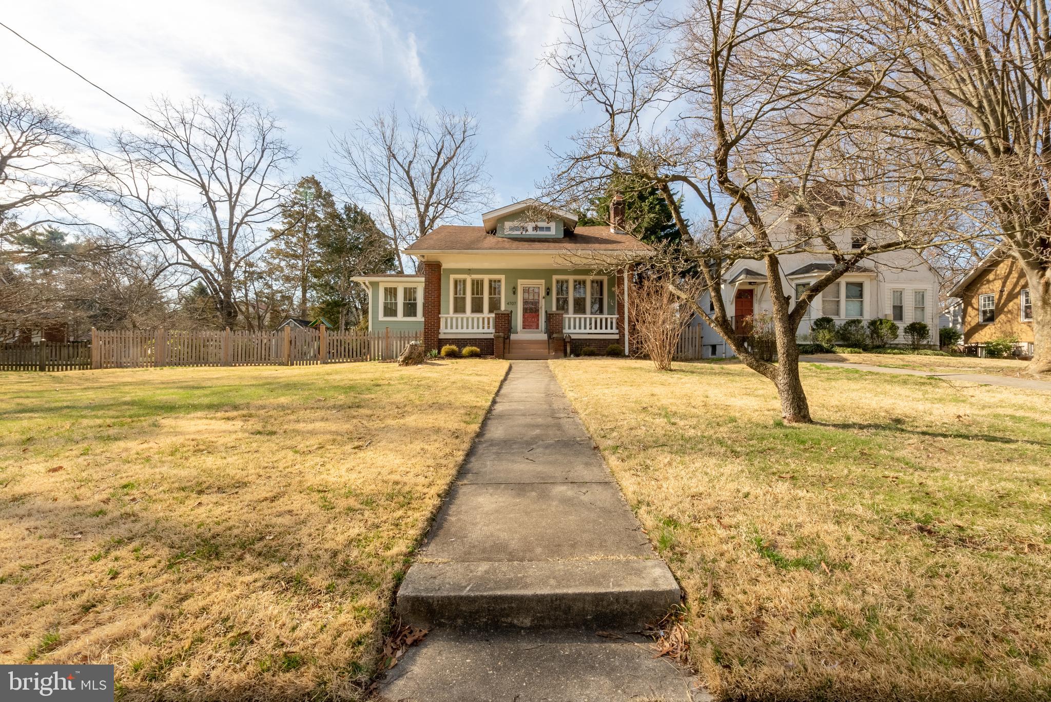 CALVERT HILLS - Residential