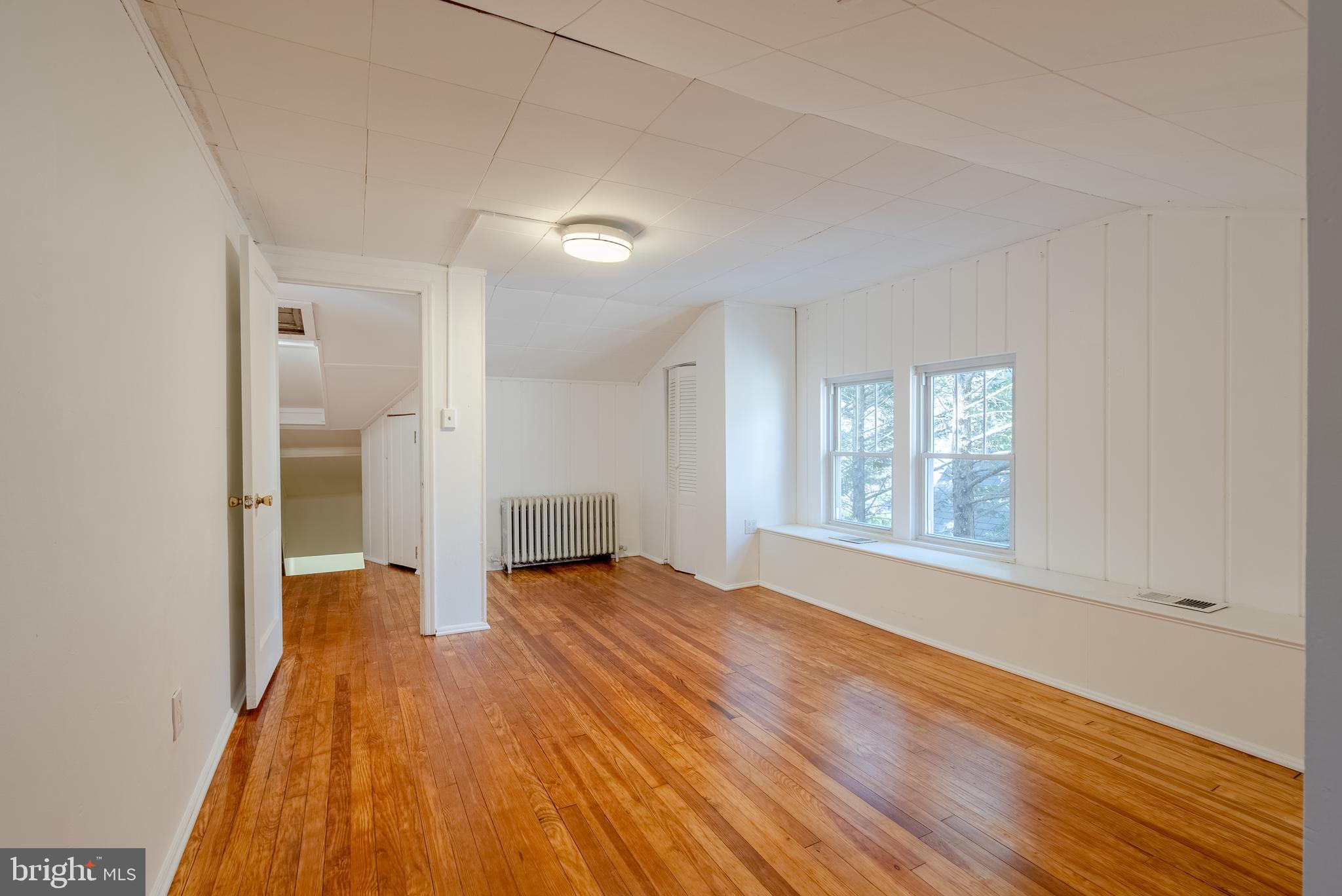 CALVERT HILLS - Residential