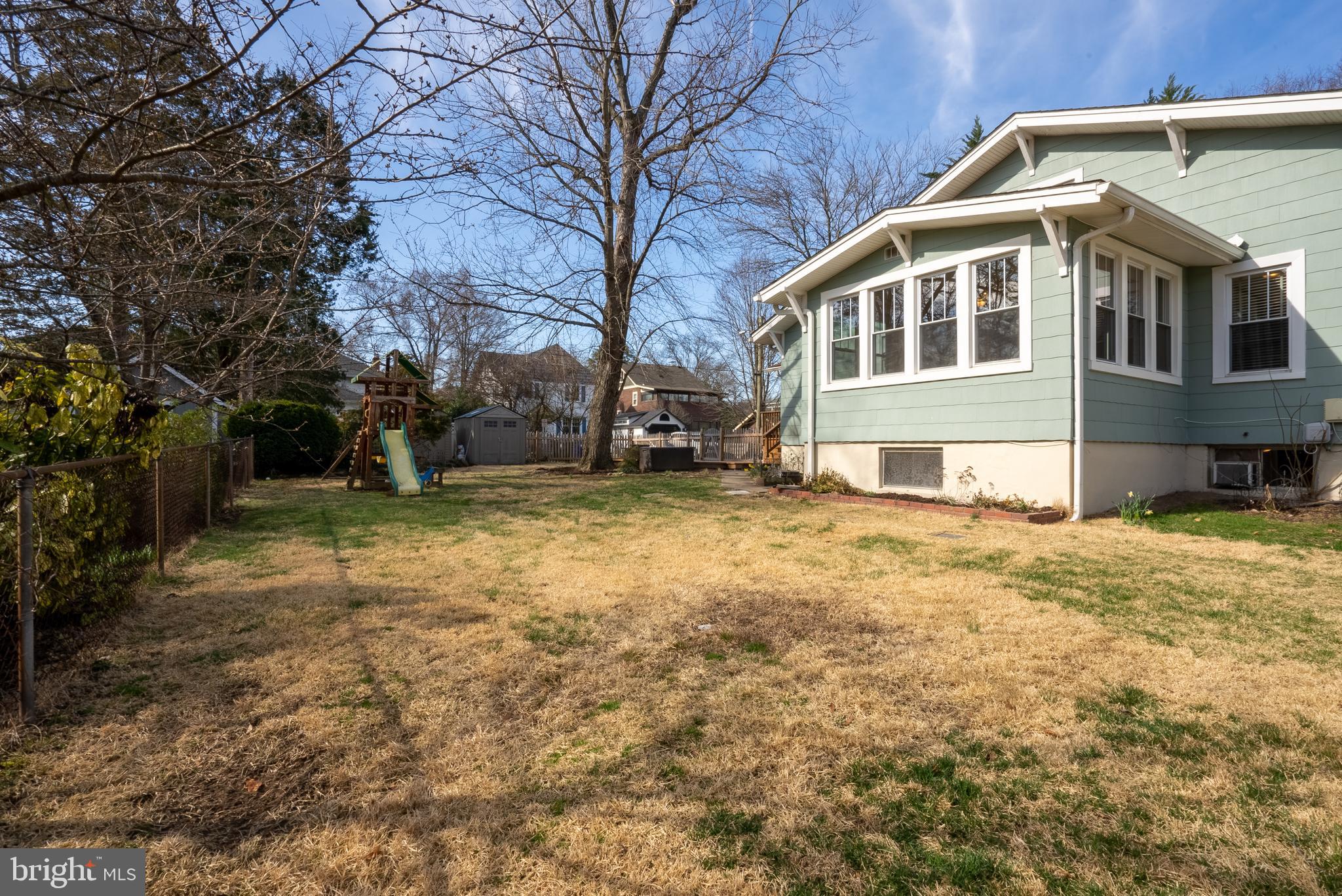 CALVERT HILLS - Residential