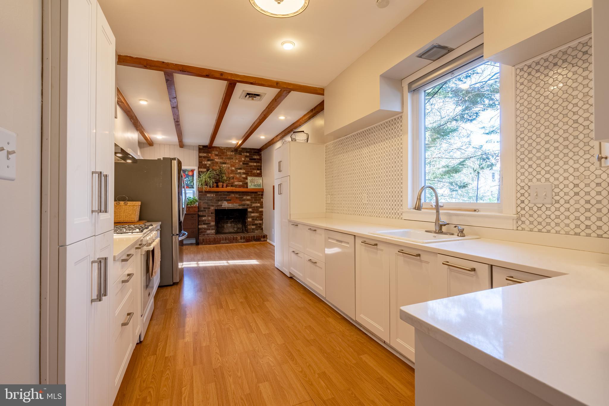 CALVERT HILLS - Residential