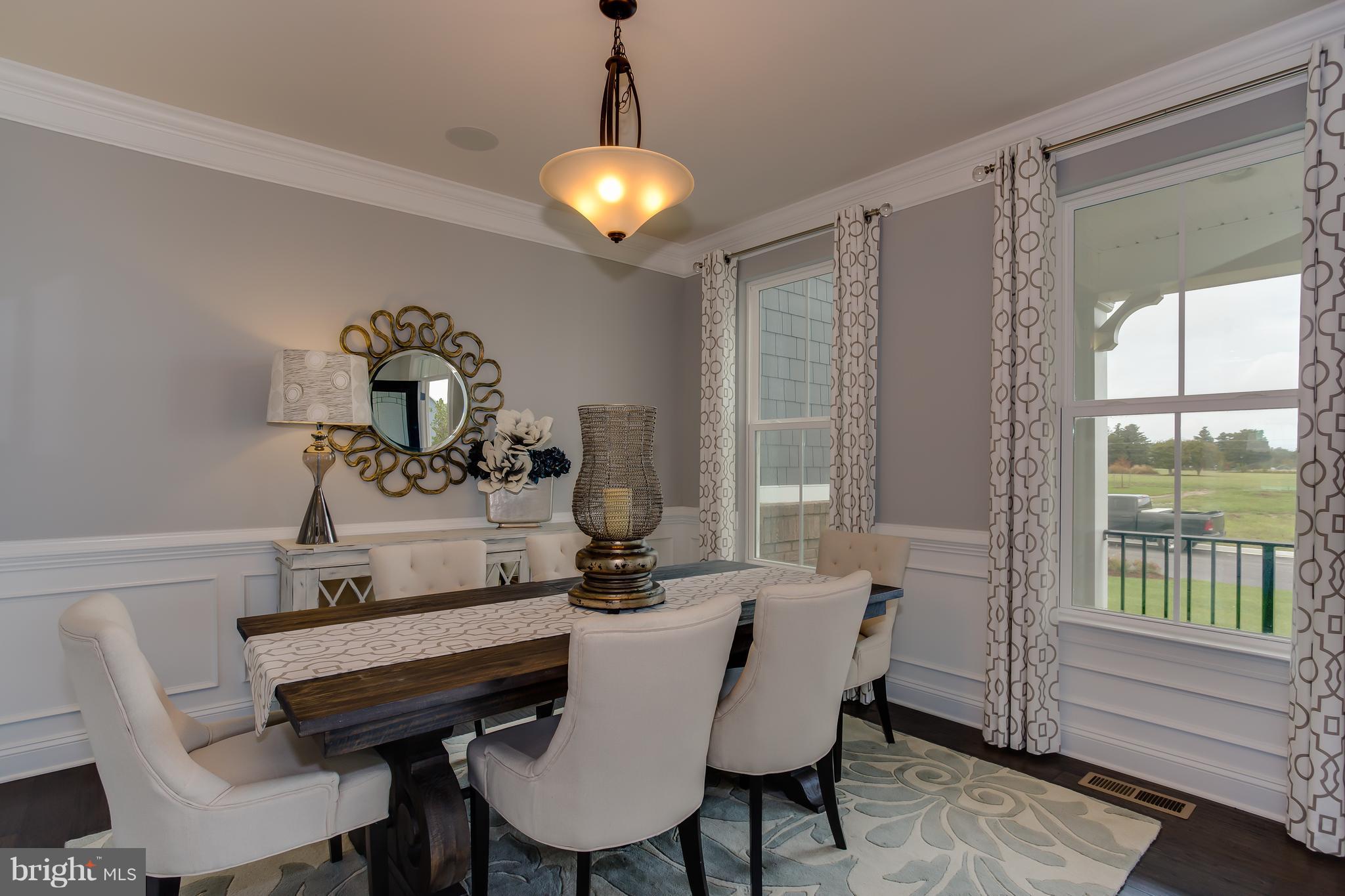 OAK CREEK SINGLES - Residential