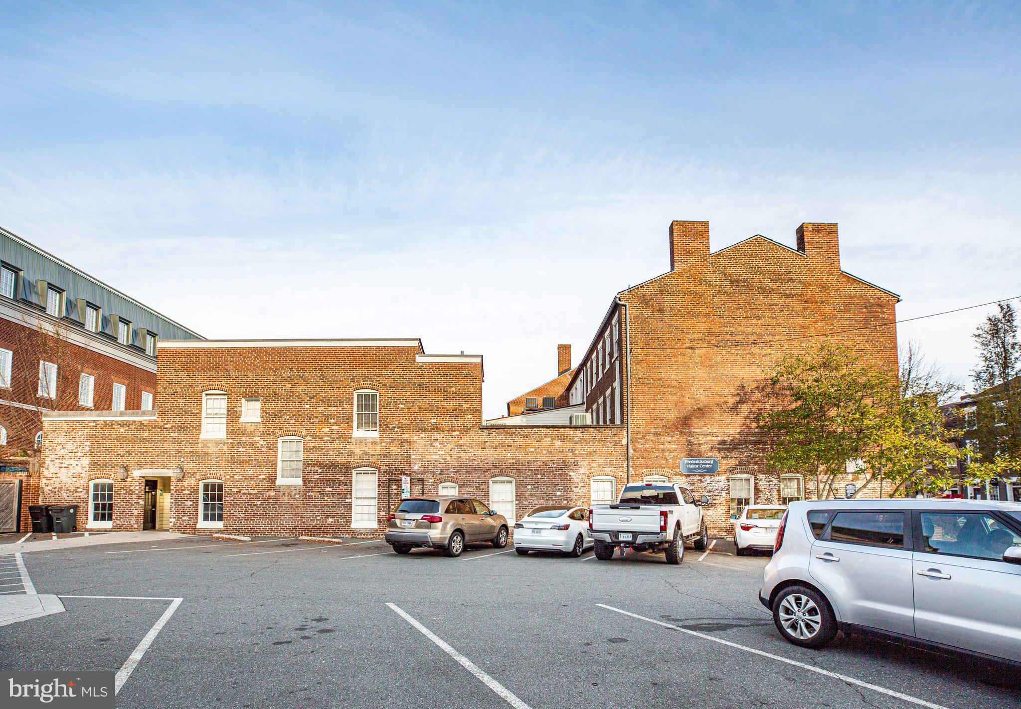 DOWNTOWN FREDERICKSBURG - Commercial Sale