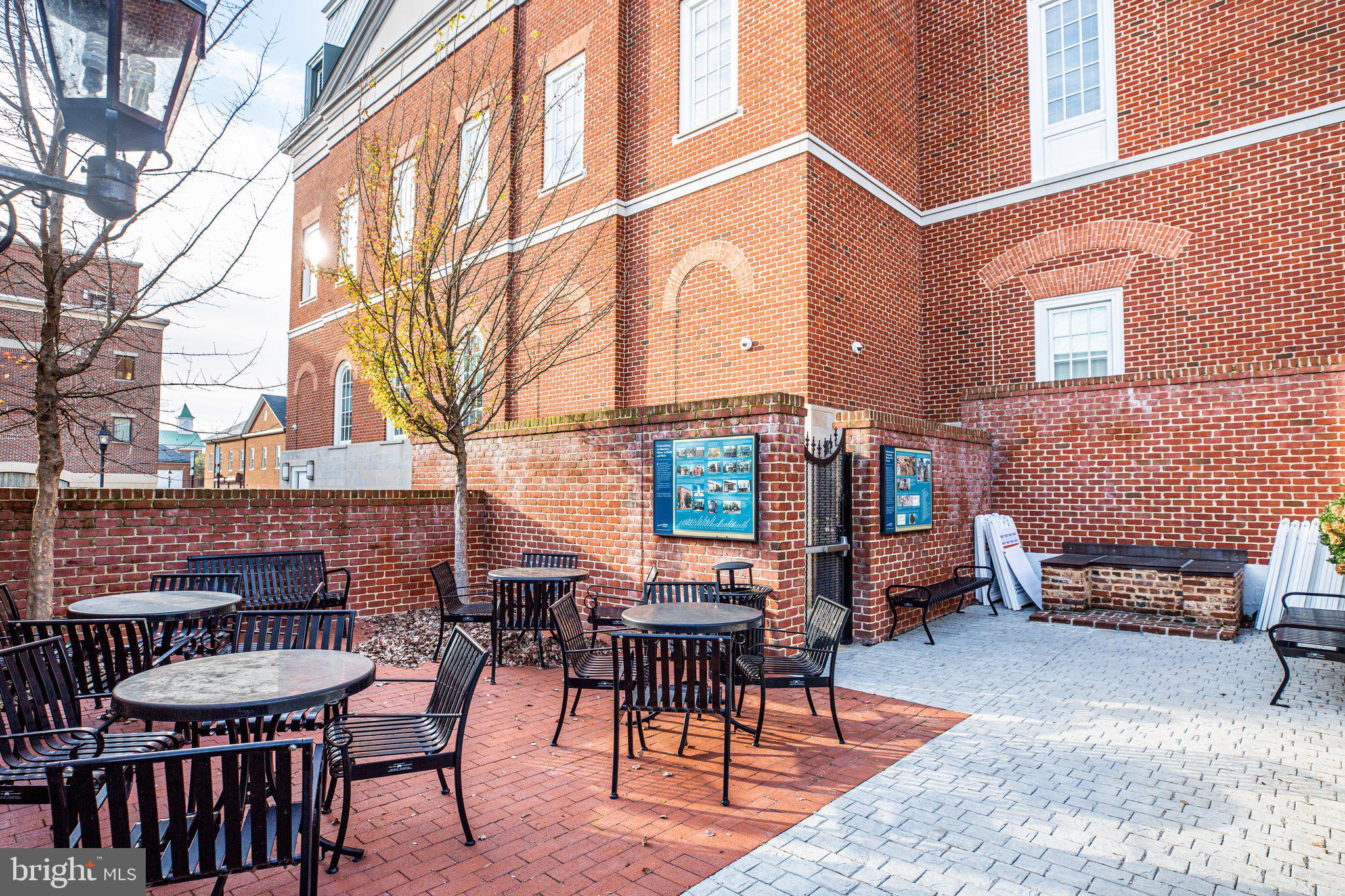 DOWNTOWN FREDERICKSBURG - Commercial Sale