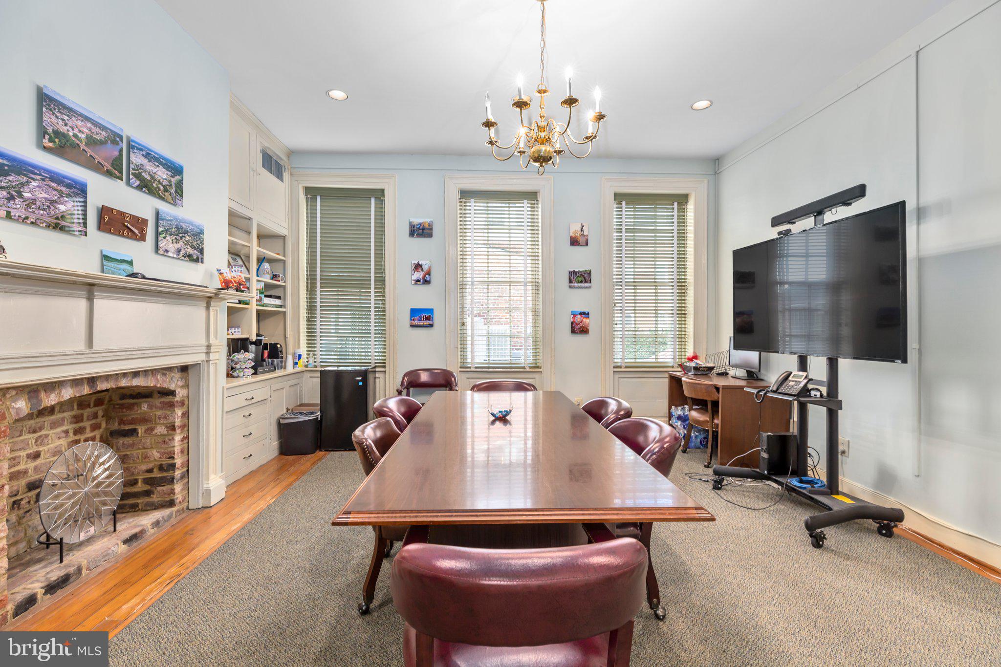 DOWNTOWN FREDERICKSBURG - Commercial Sale