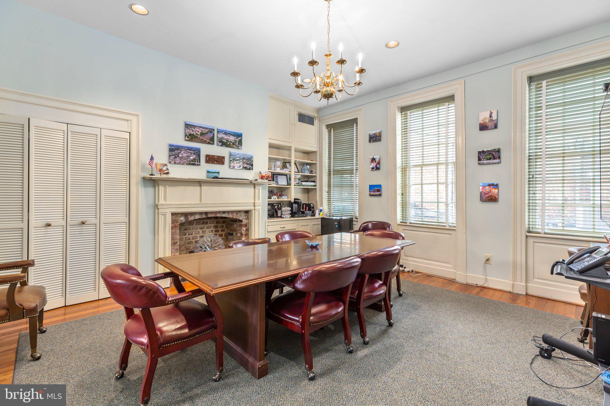 DOWNTOWN FREDERICKSBURG - Commercial Sale