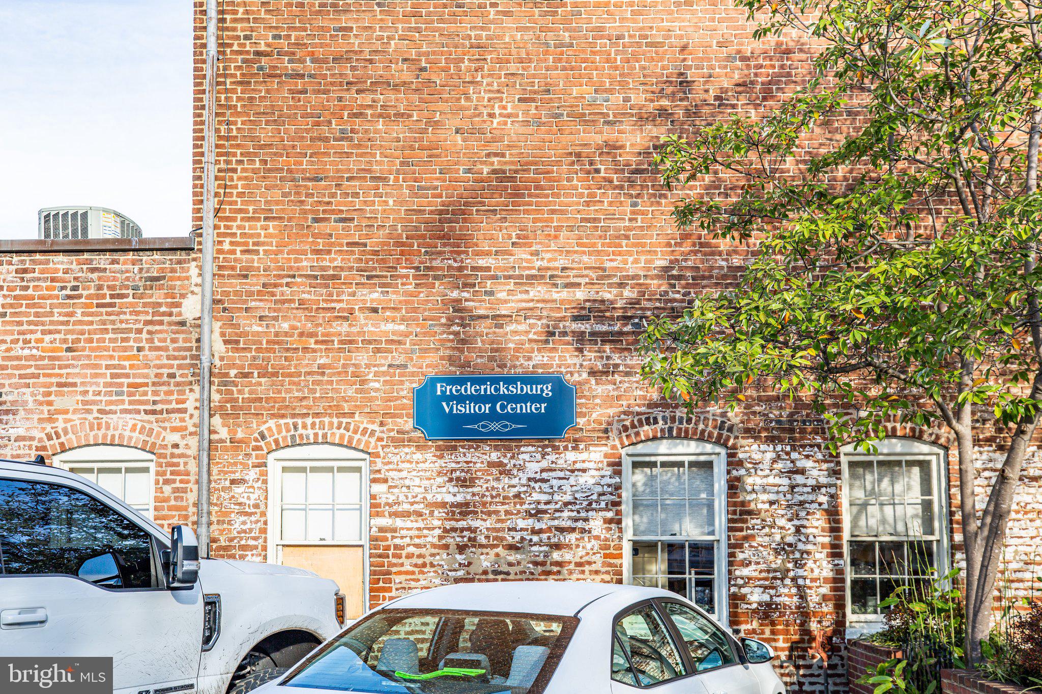 DOWNTOWN FREDERICKSBURG - Commercial Sale