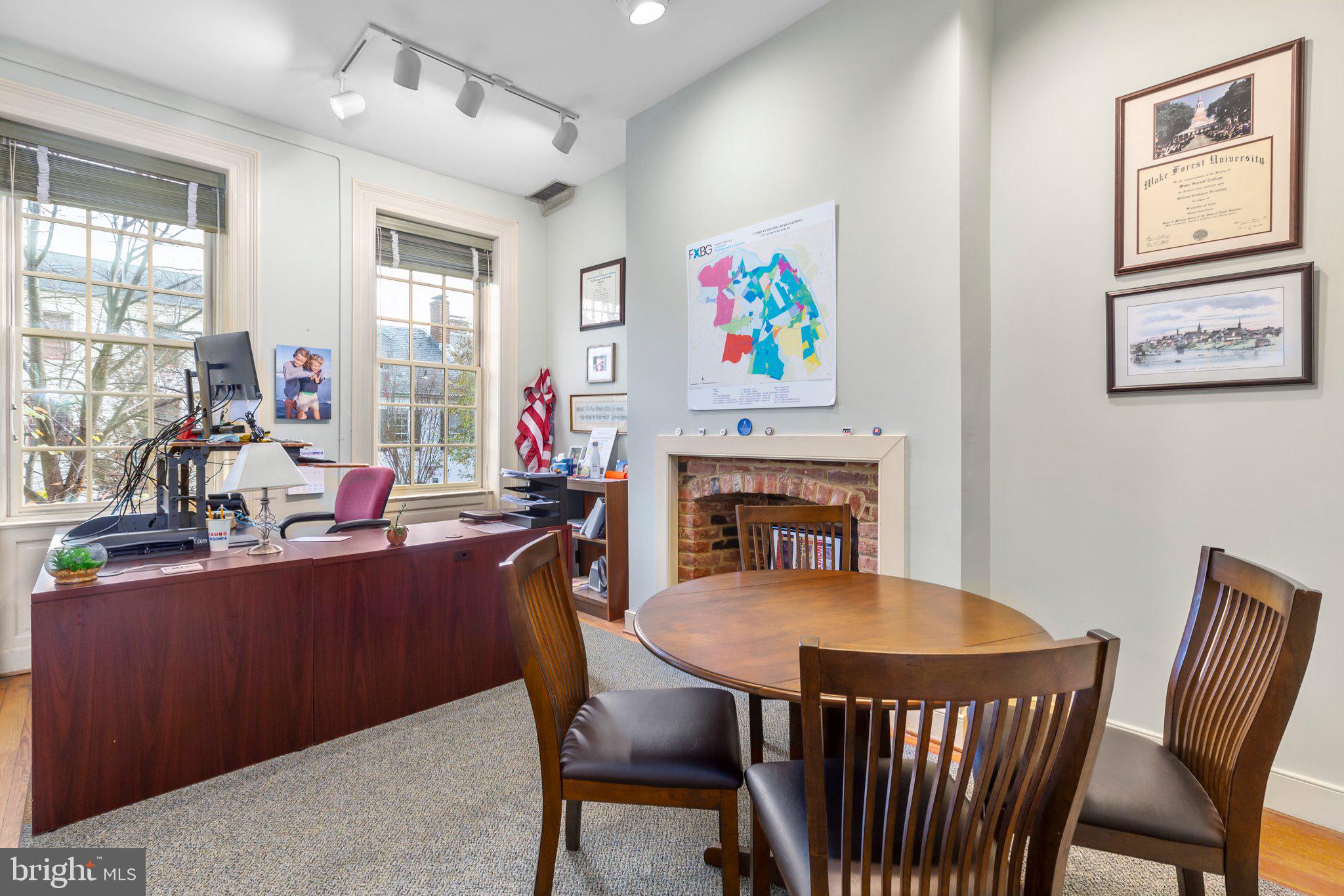 DOWNTOWN FREDERICKSBURG - Commercial Sale