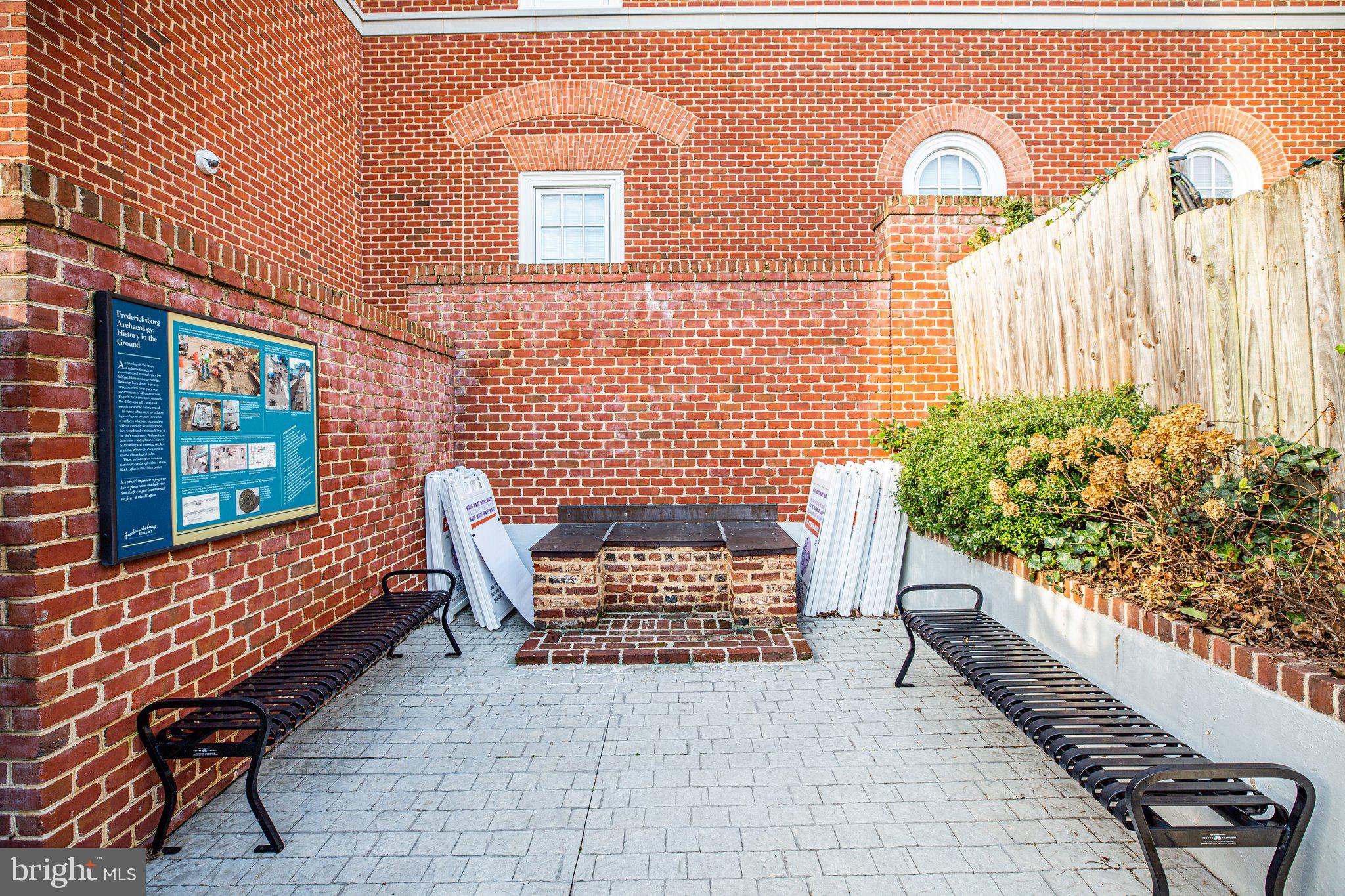 DOWNTOWN FREDERICKSBURG - Commercial Sale