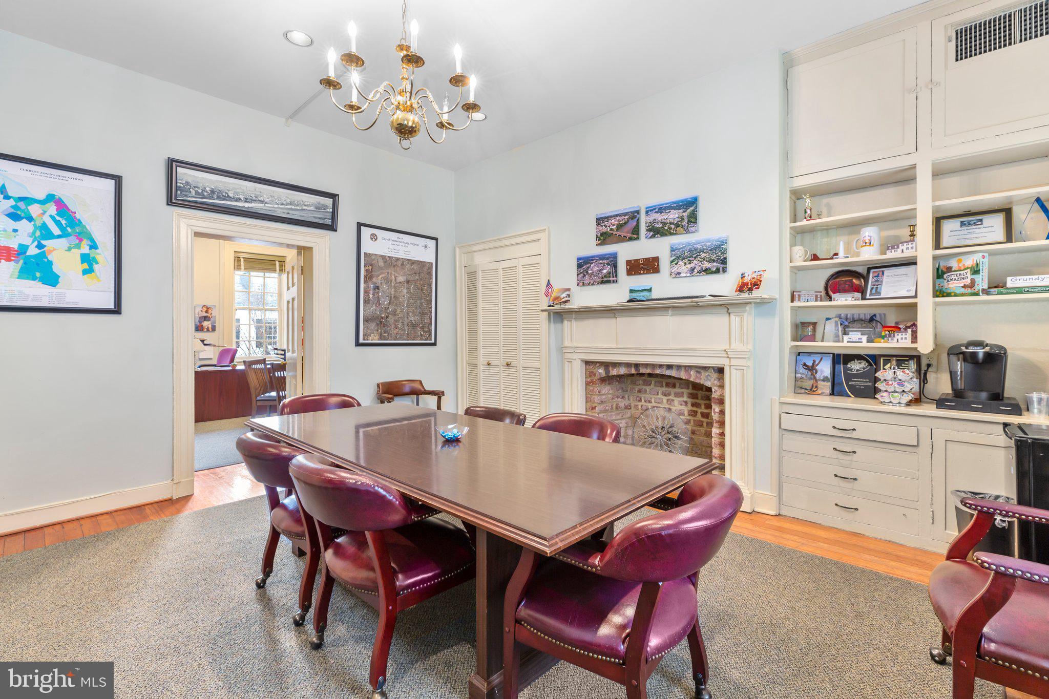 DOWNTOWN FREDERICKSBURG - Commercial Sale