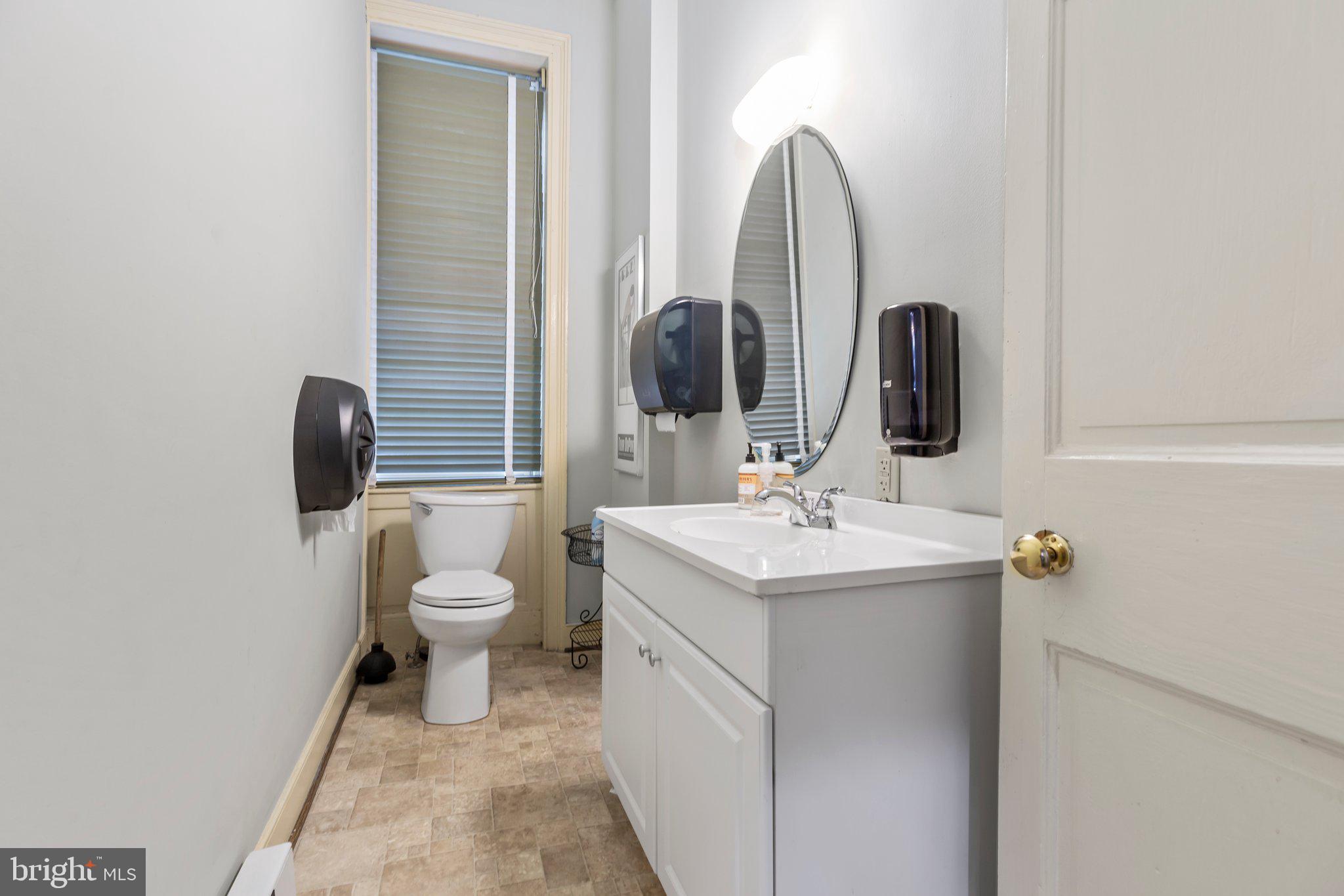 DOWNTOWN FREDERICKSBURG - Commercial Sale