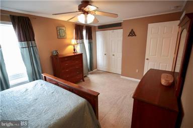 VILLAGE OF THOMAS RUN - Residential Lease