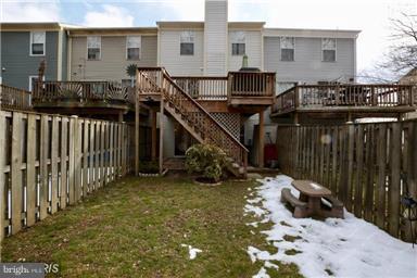 VILLAGE OF THOMAS RUN - Residential Lease