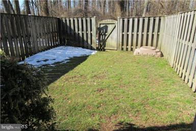 VILLAGE OF THOMAS RUN - Residential Lease