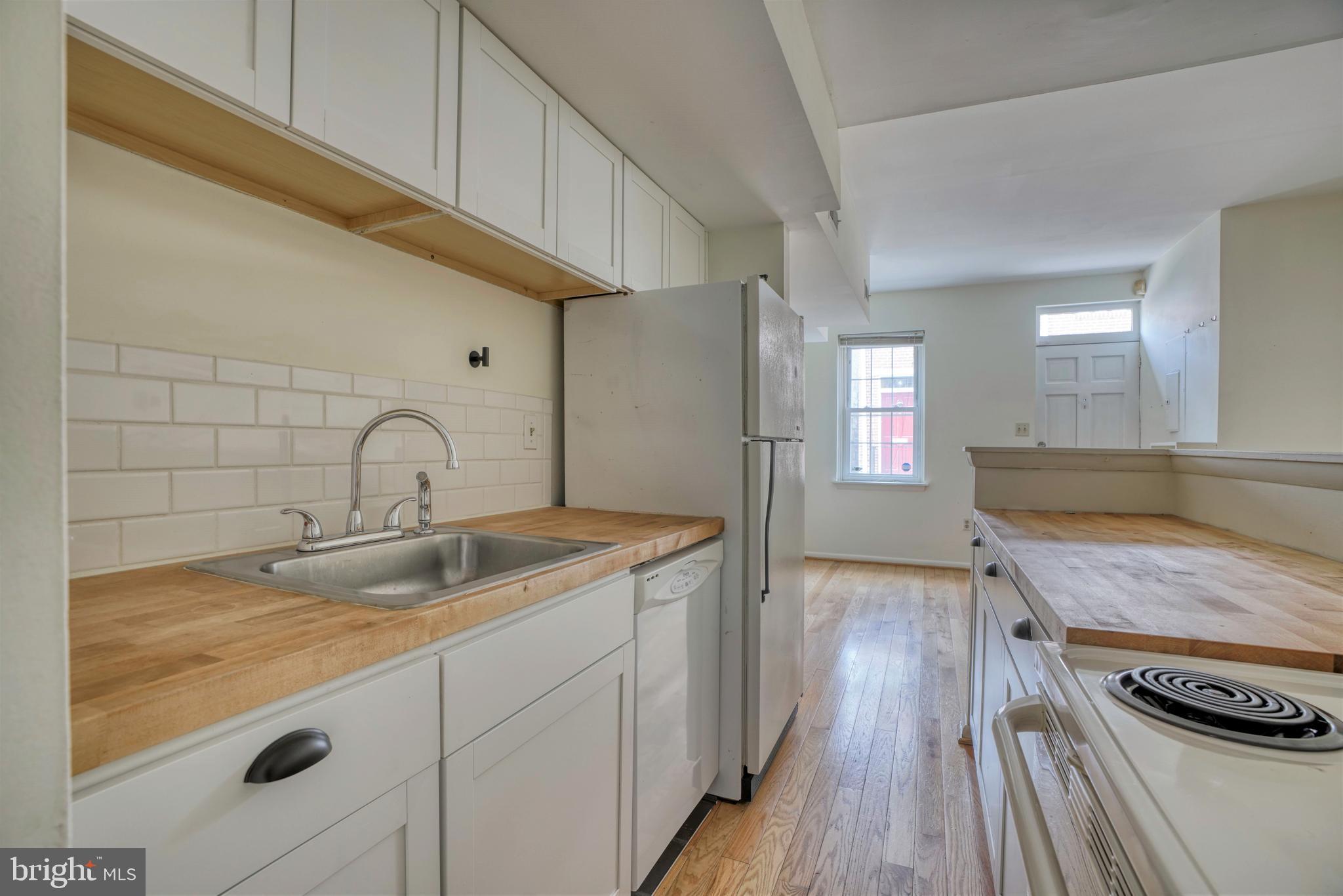 FEDERAL HILL HISTORIC DISTRICT - Residential Lease