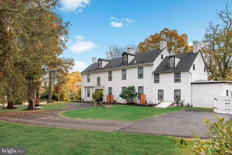 1339 Wheatsheaf Lane, Abington, PA MLS: PAMC2160830