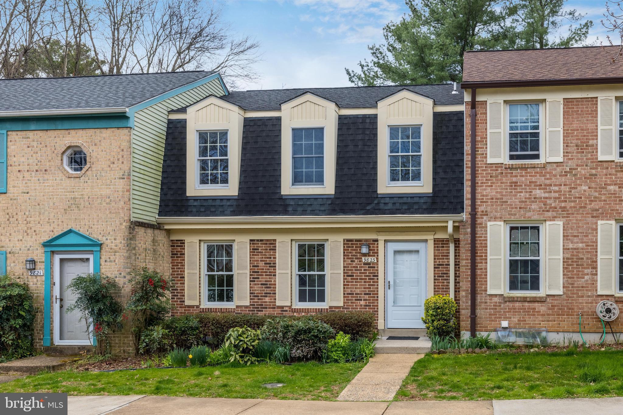9823 SAINT CLOUD COURT