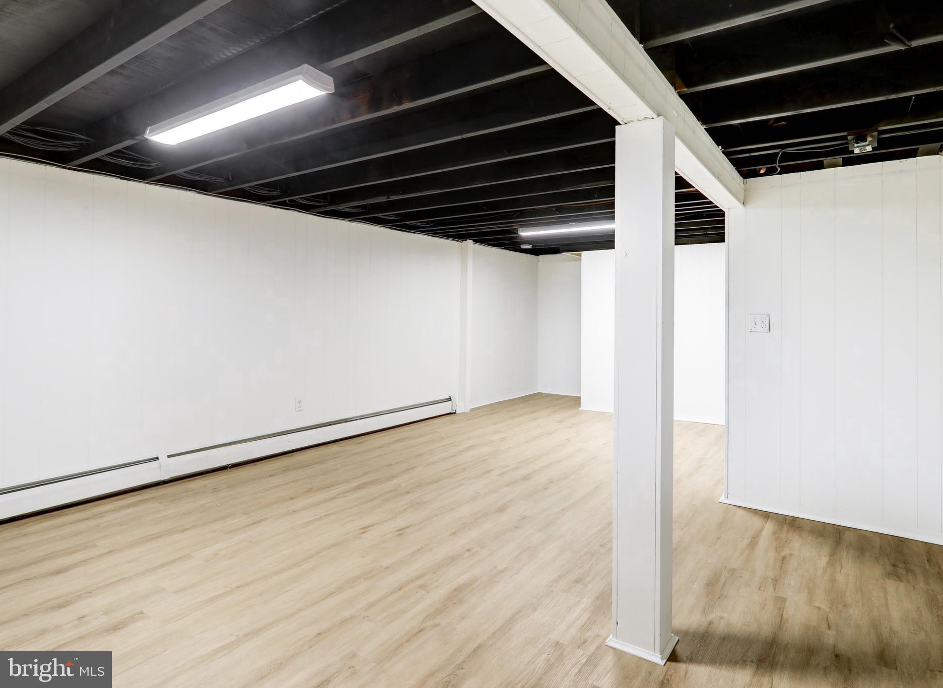 WINDSOR TWP - Residential