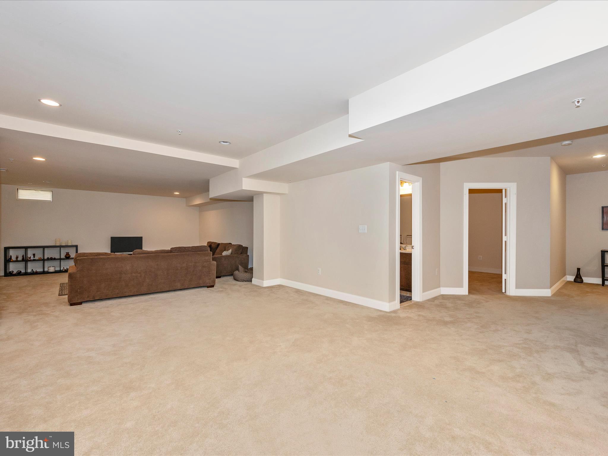 CLARKSBURG VILLAGE - Residential Lease