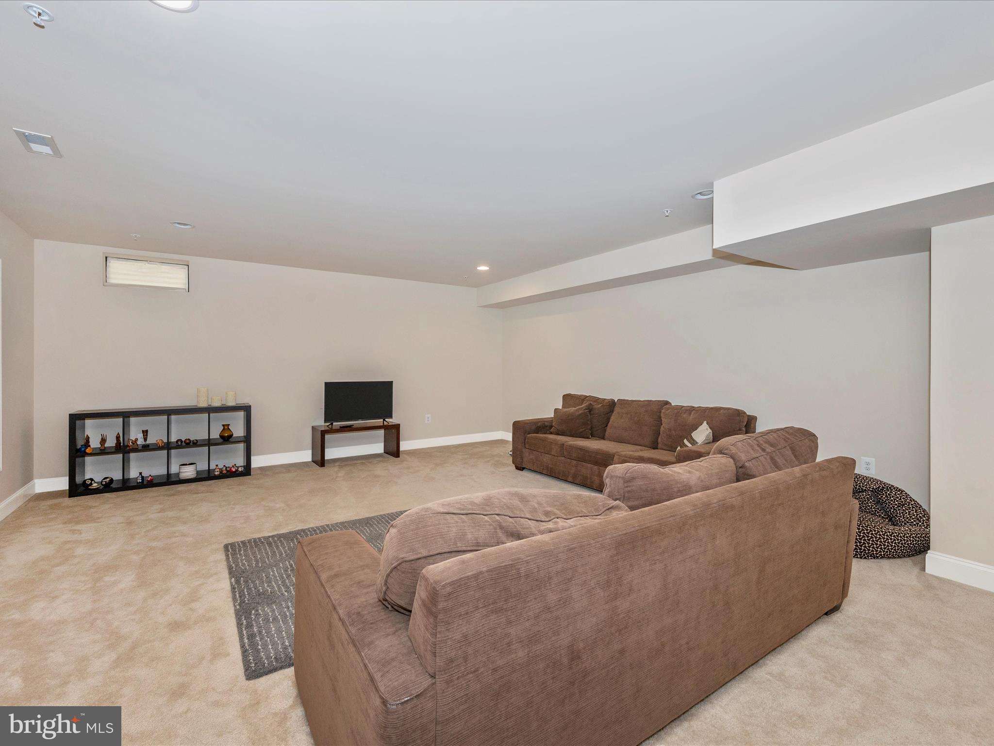 CLARKSBURG VILLAGE - Residential Lease