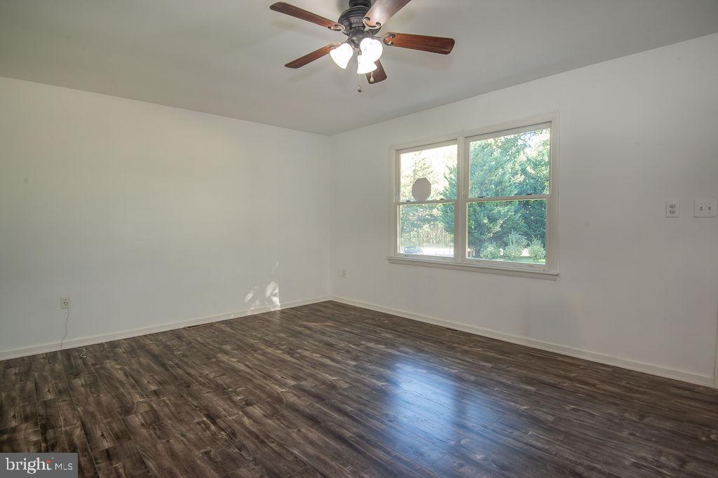 142 PENNY LANE