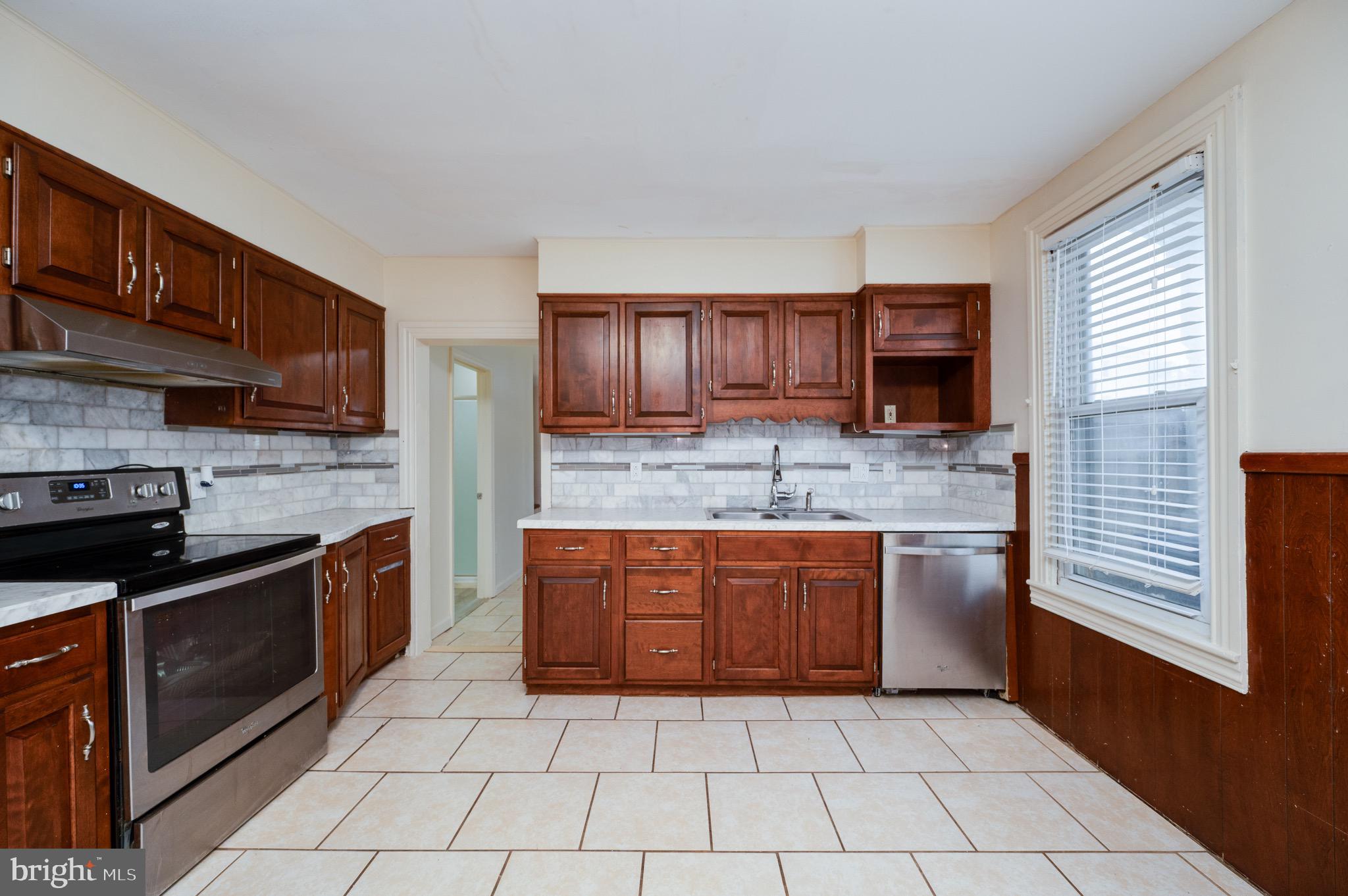 SOUTH TEMPLE HEIGH - Residential