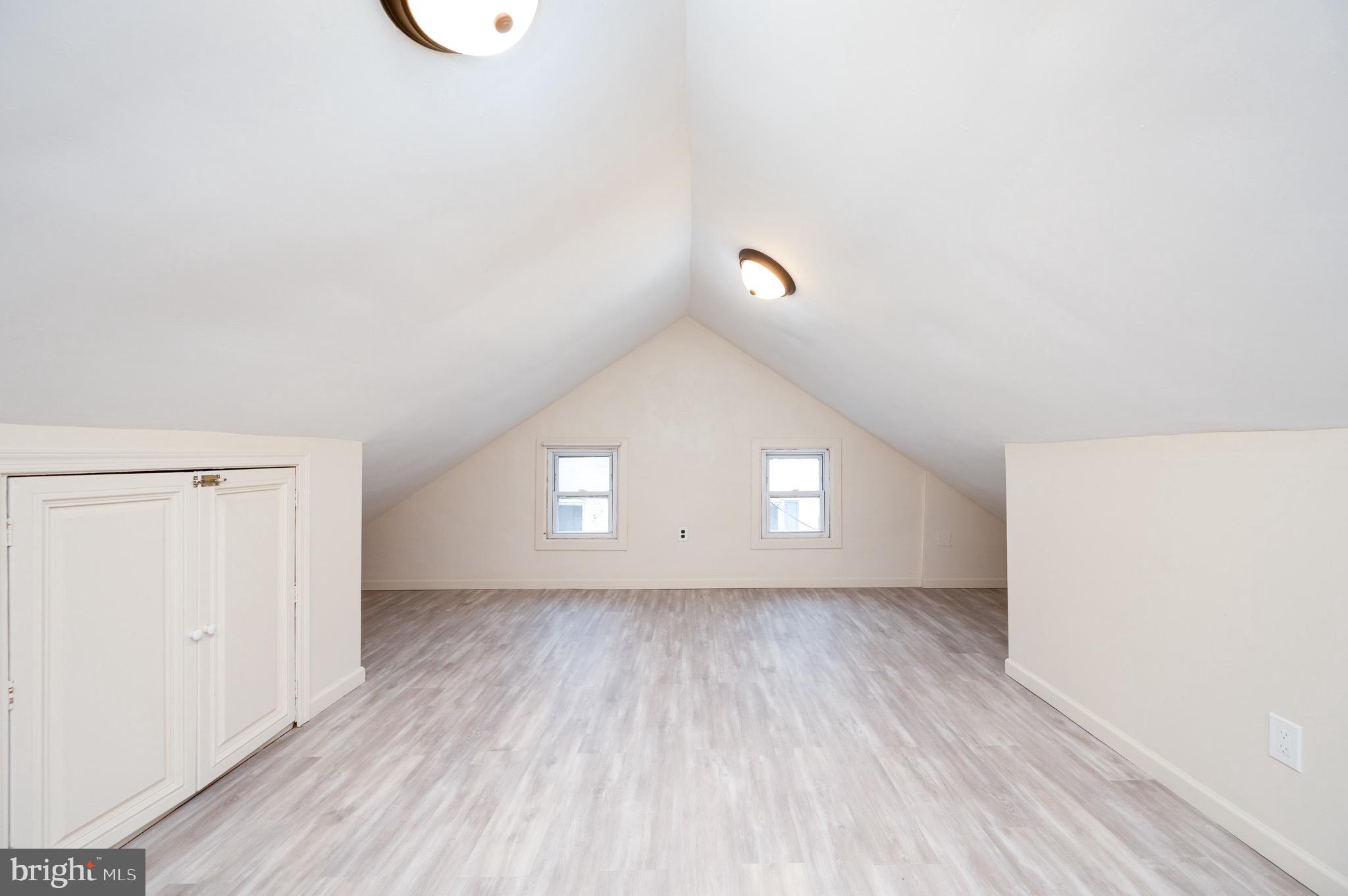 SOUTH TEMPLE HEIGH - Residential