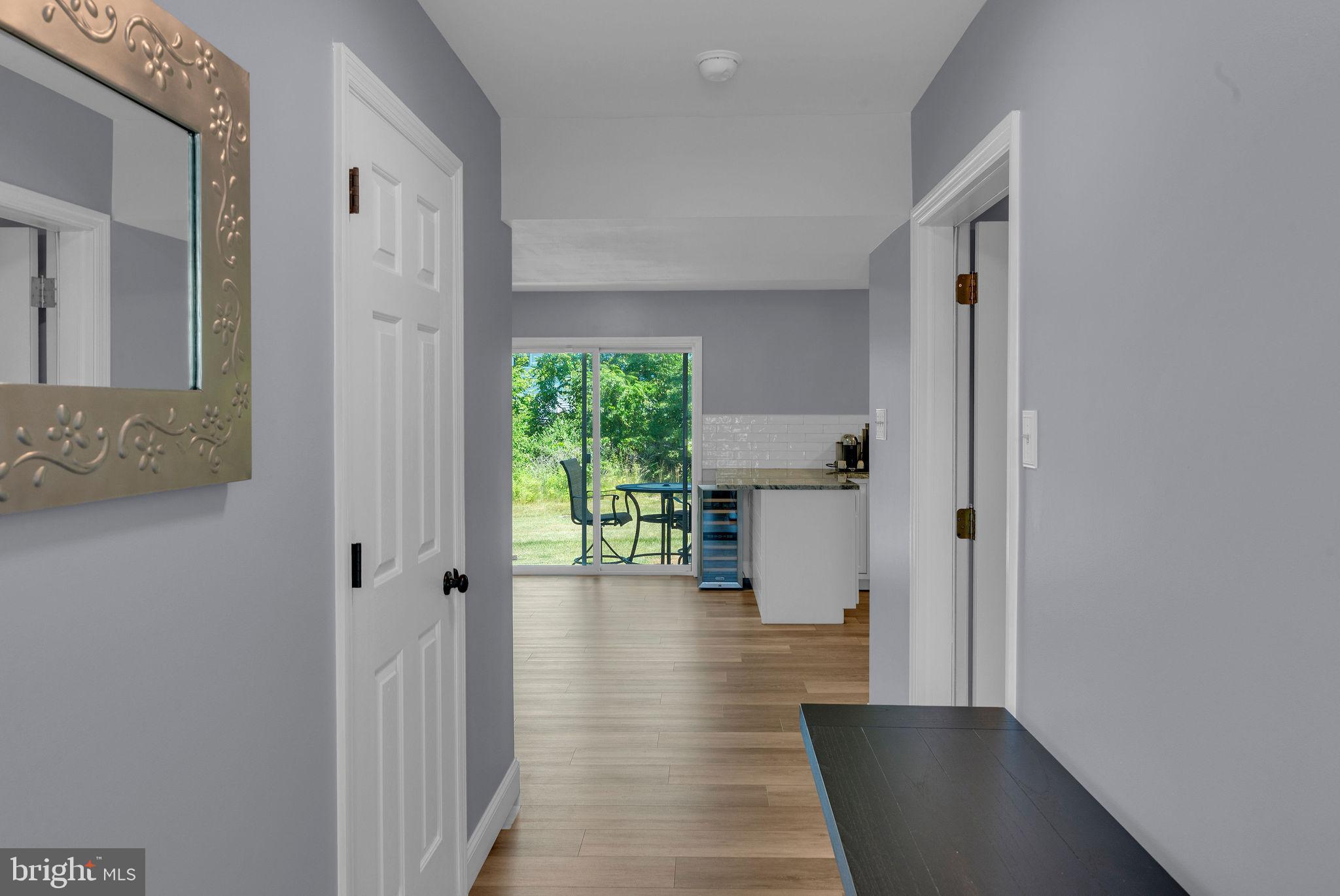 EMERALD HOLLOW ESTS - Residential