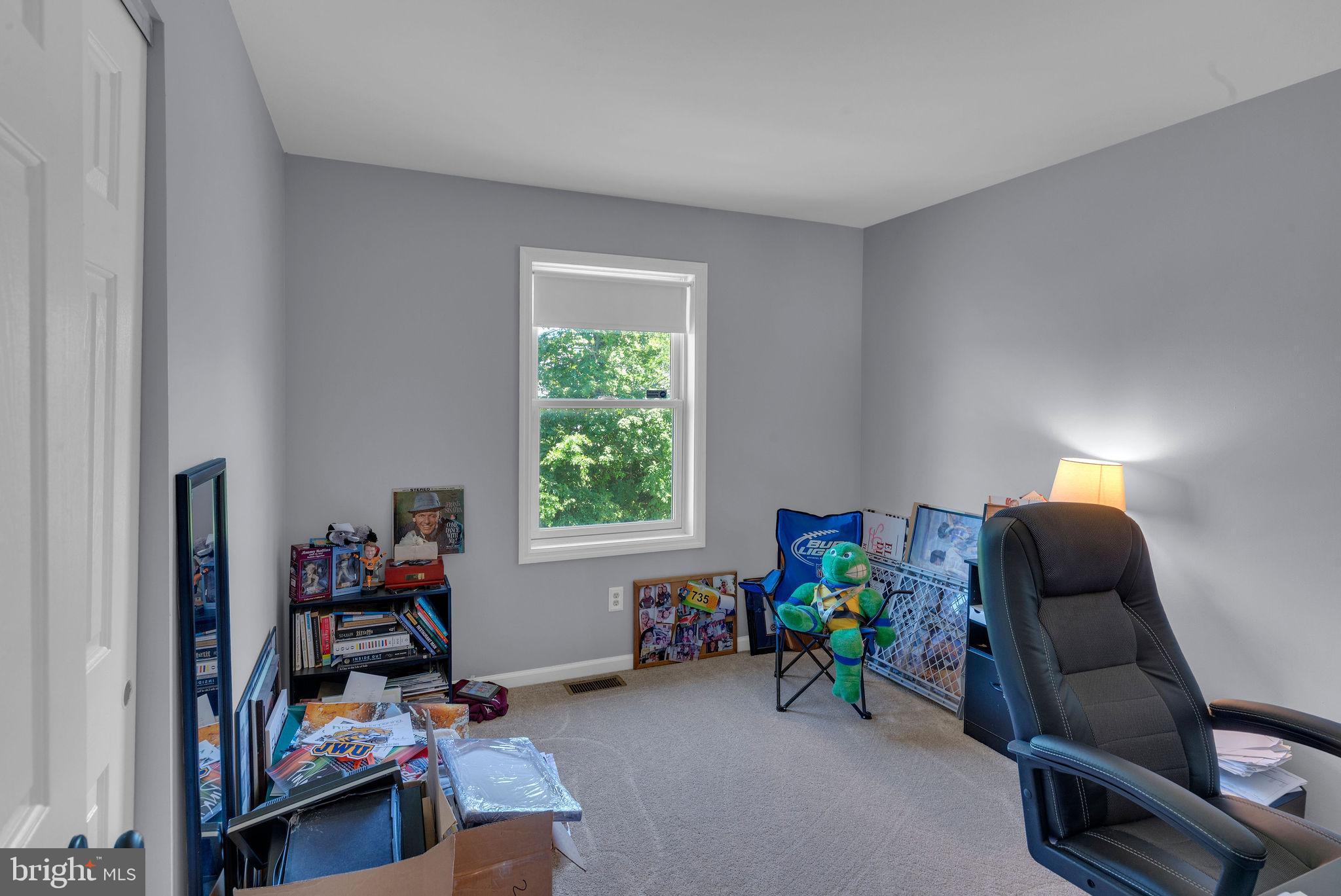 EMERALD HOLLOW ESTS - Residential