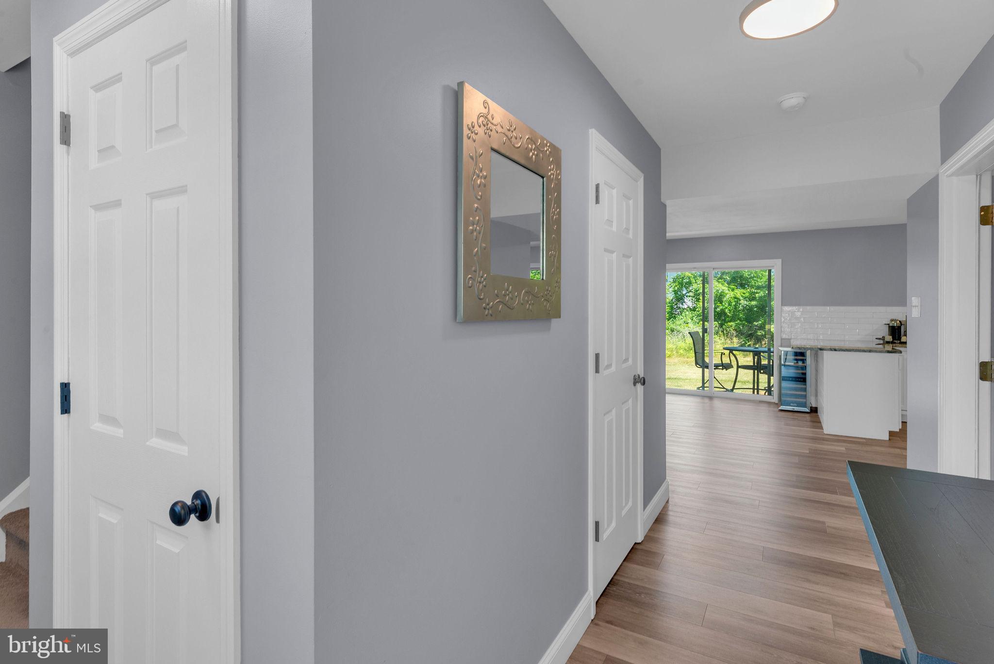 EMERALD HOLLOW ESTS - Residential