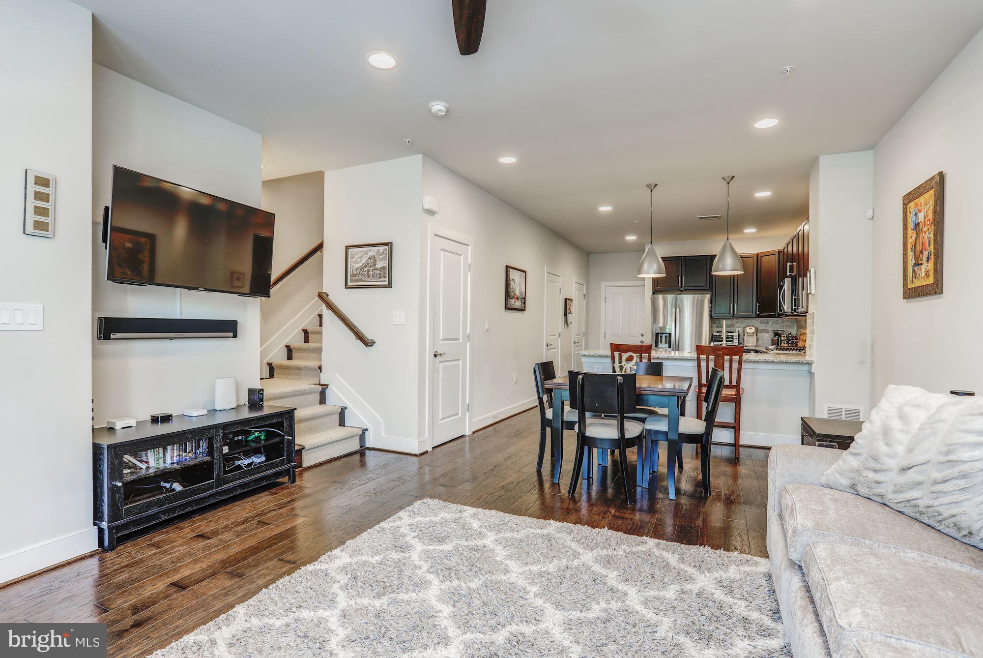 POTOMAC YARD CONDOMINIUM - Residential