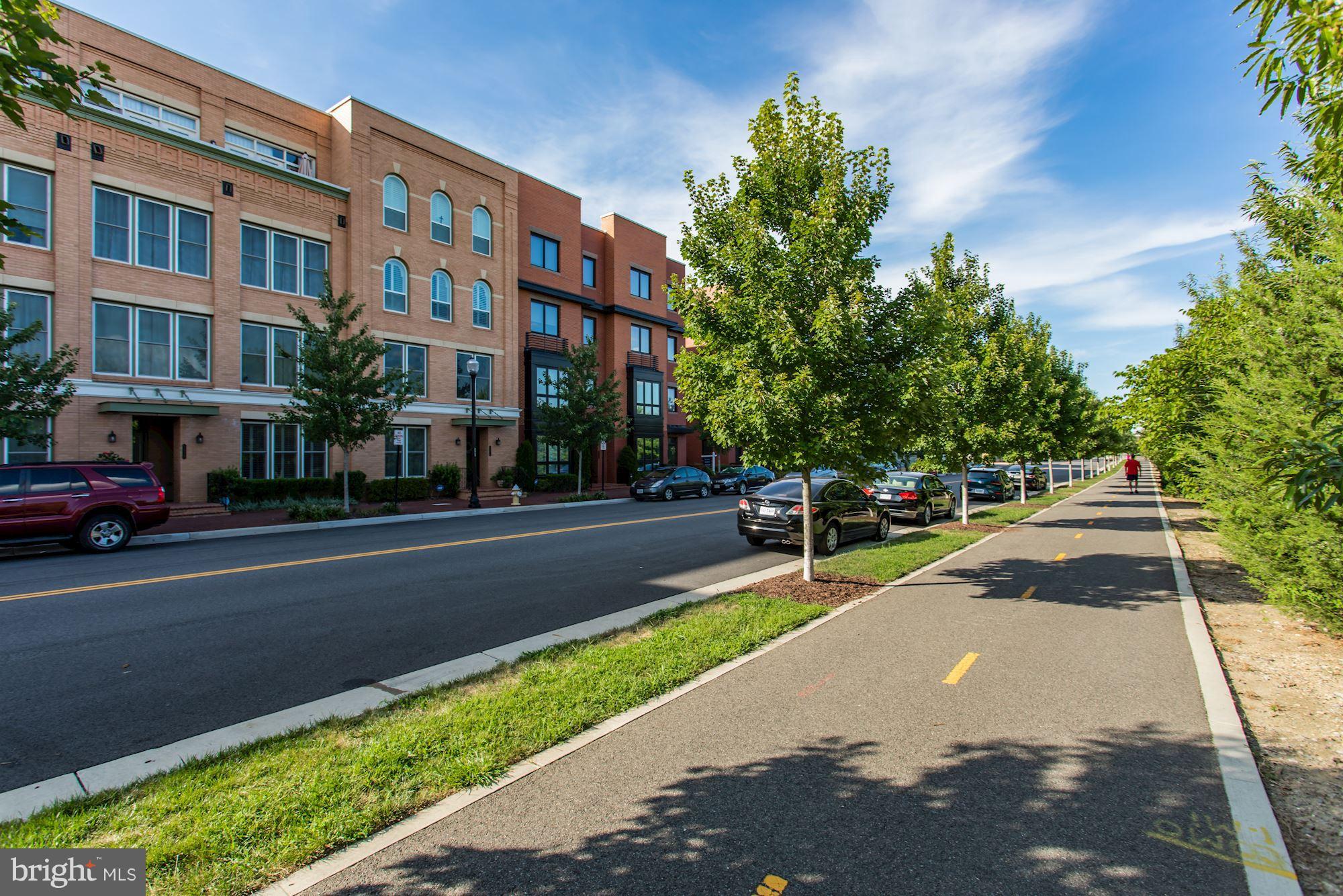 POTOMAC YARD CONDOMINIUM - Residential