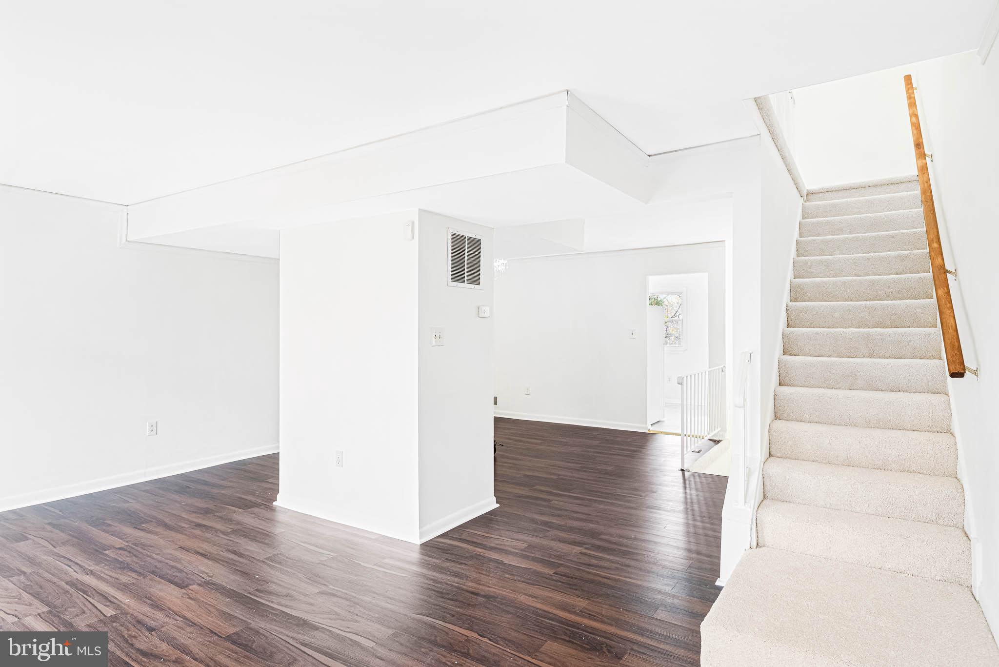 DALE CITY - Residential