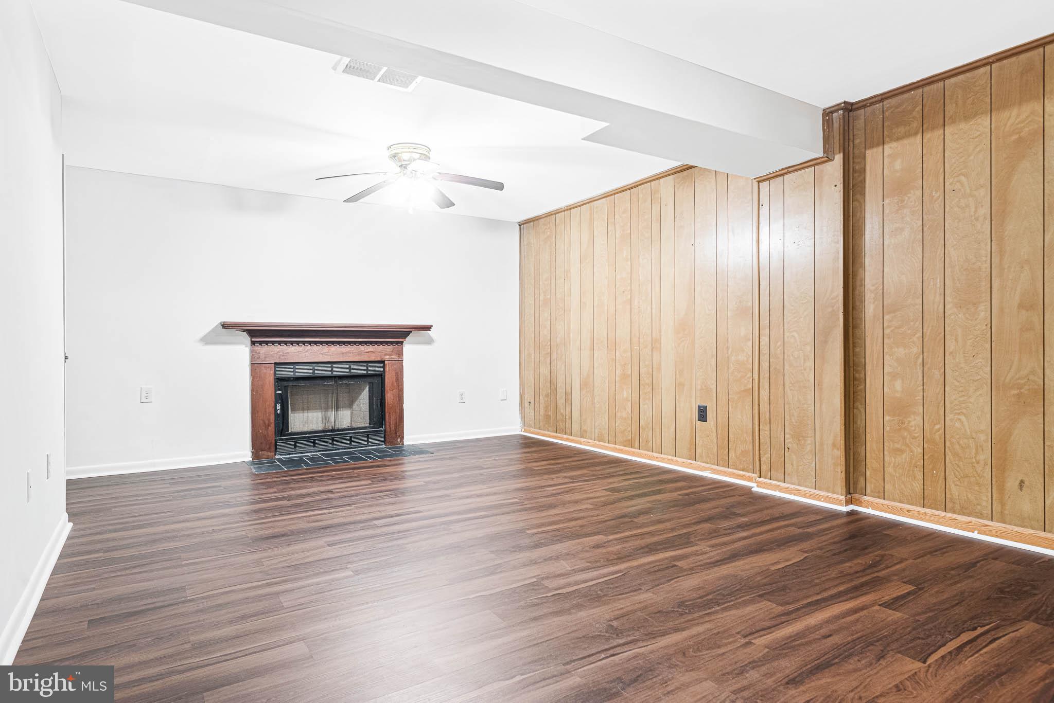 DALE CITY - Residential