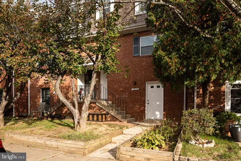 15036 Cherrydale Drive, Woodbridge, VA MLS: VAPW2107018