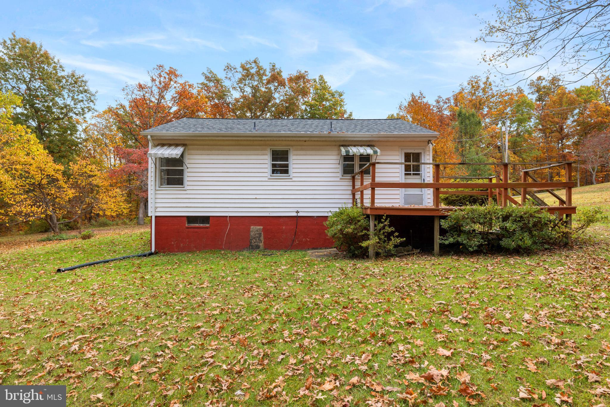 203 JENNY WREN DRIVE