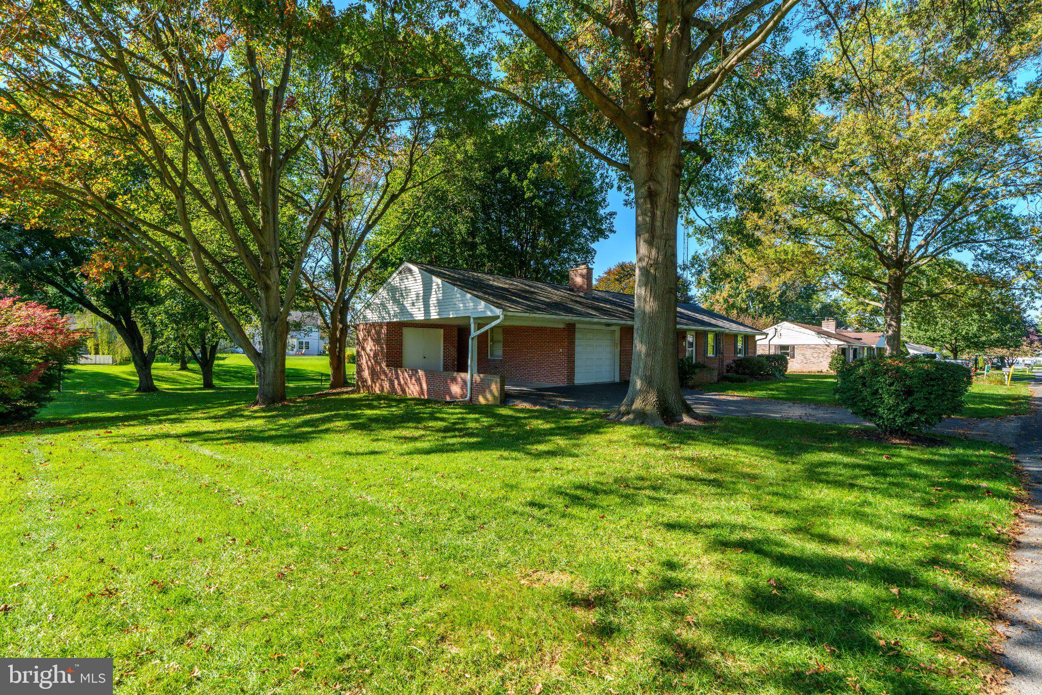 10 PFAUTZ AVENUE