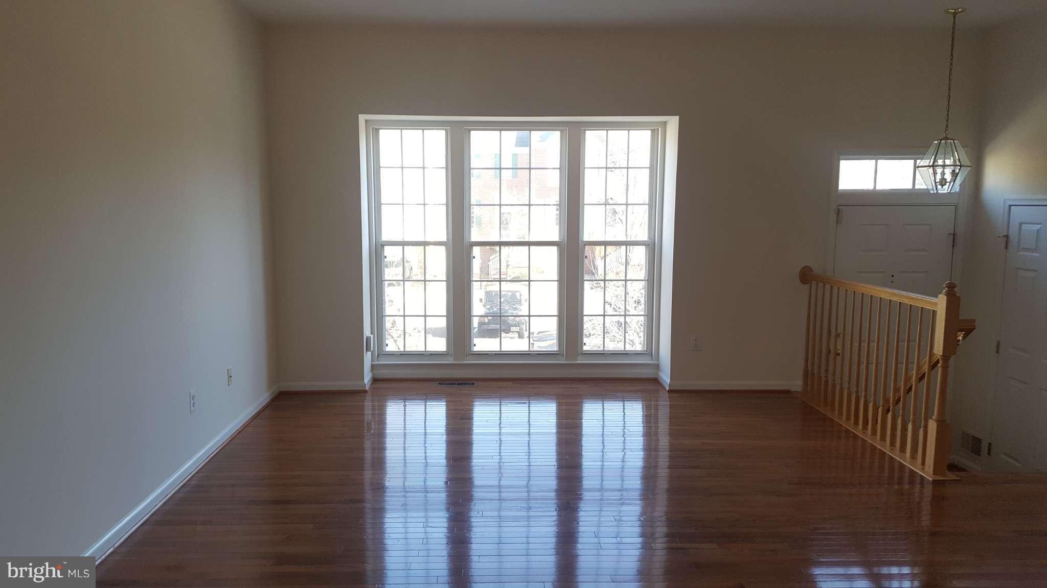 POTOMAC LAKES - Residential Lease