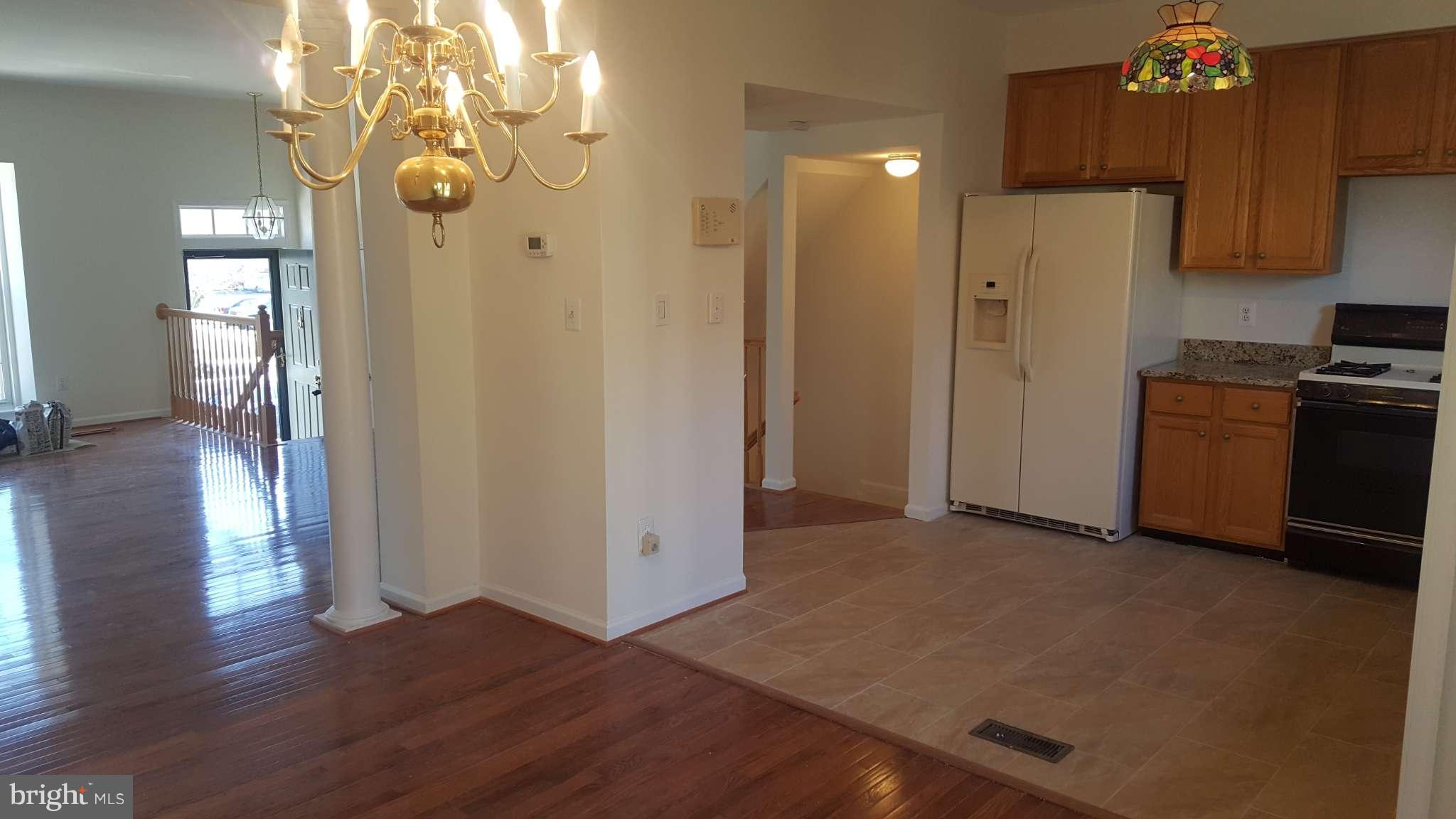 POTOMAC LAKES - Residential Lease