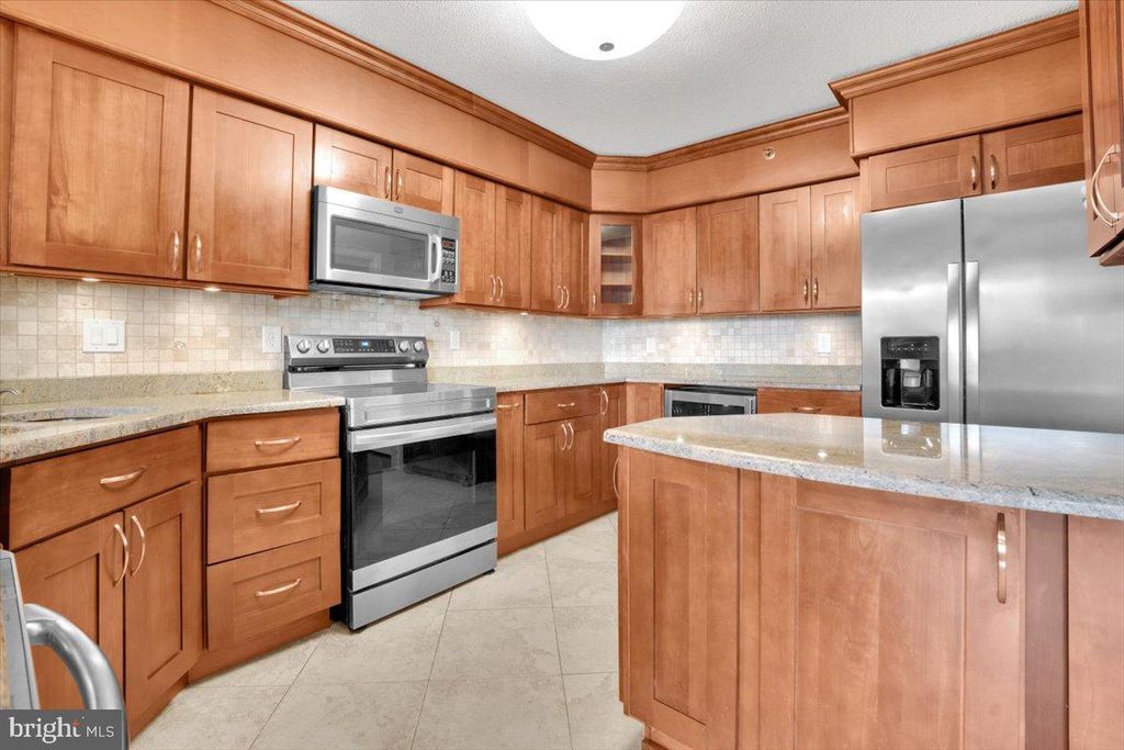 Photo of 3709 S George Mason Drive #1203E, FALLS CHURCH, VA 22041 (MLS # VAFX2272936)
