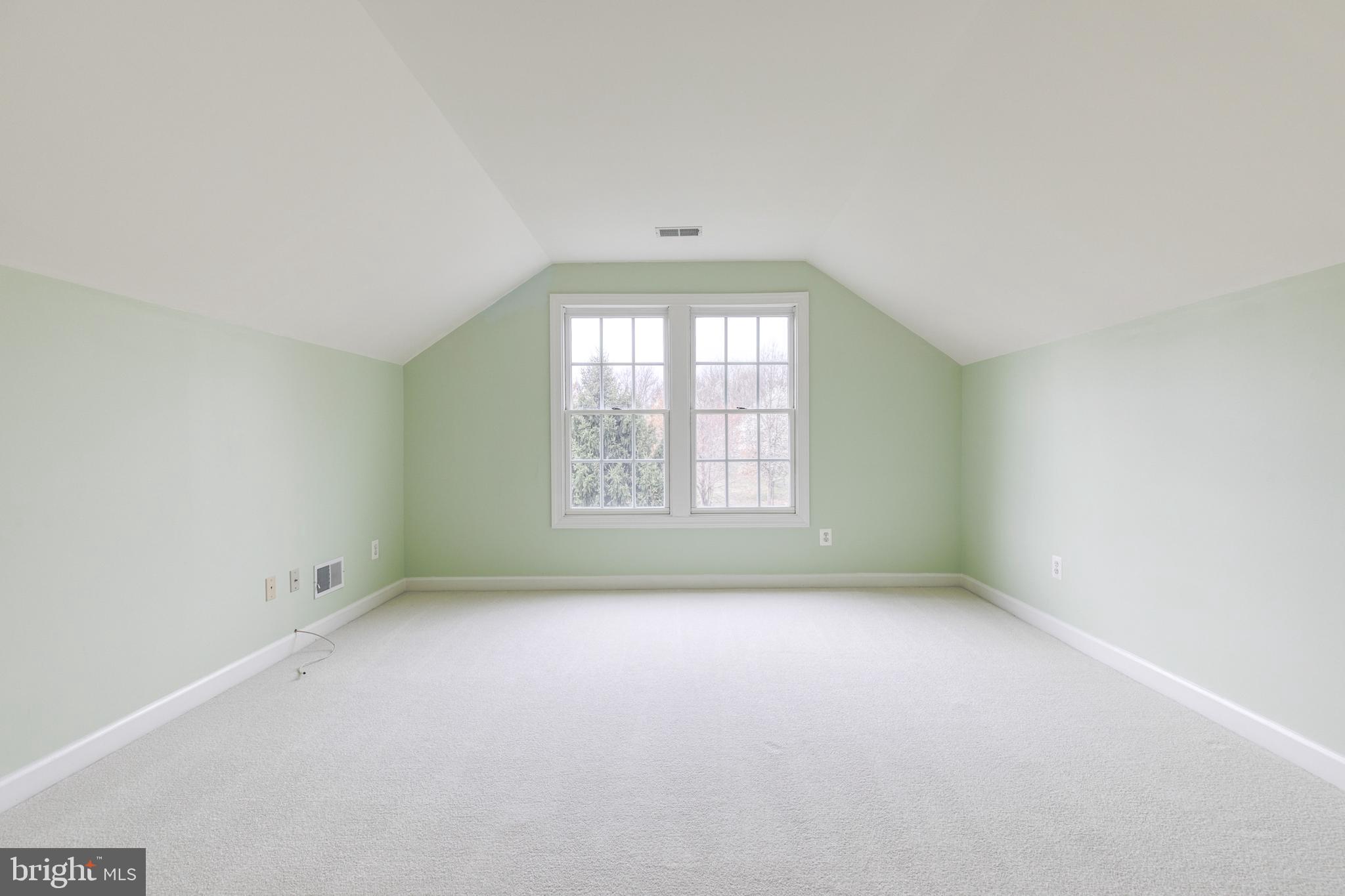 HAYFIELDS MANOR - Residential