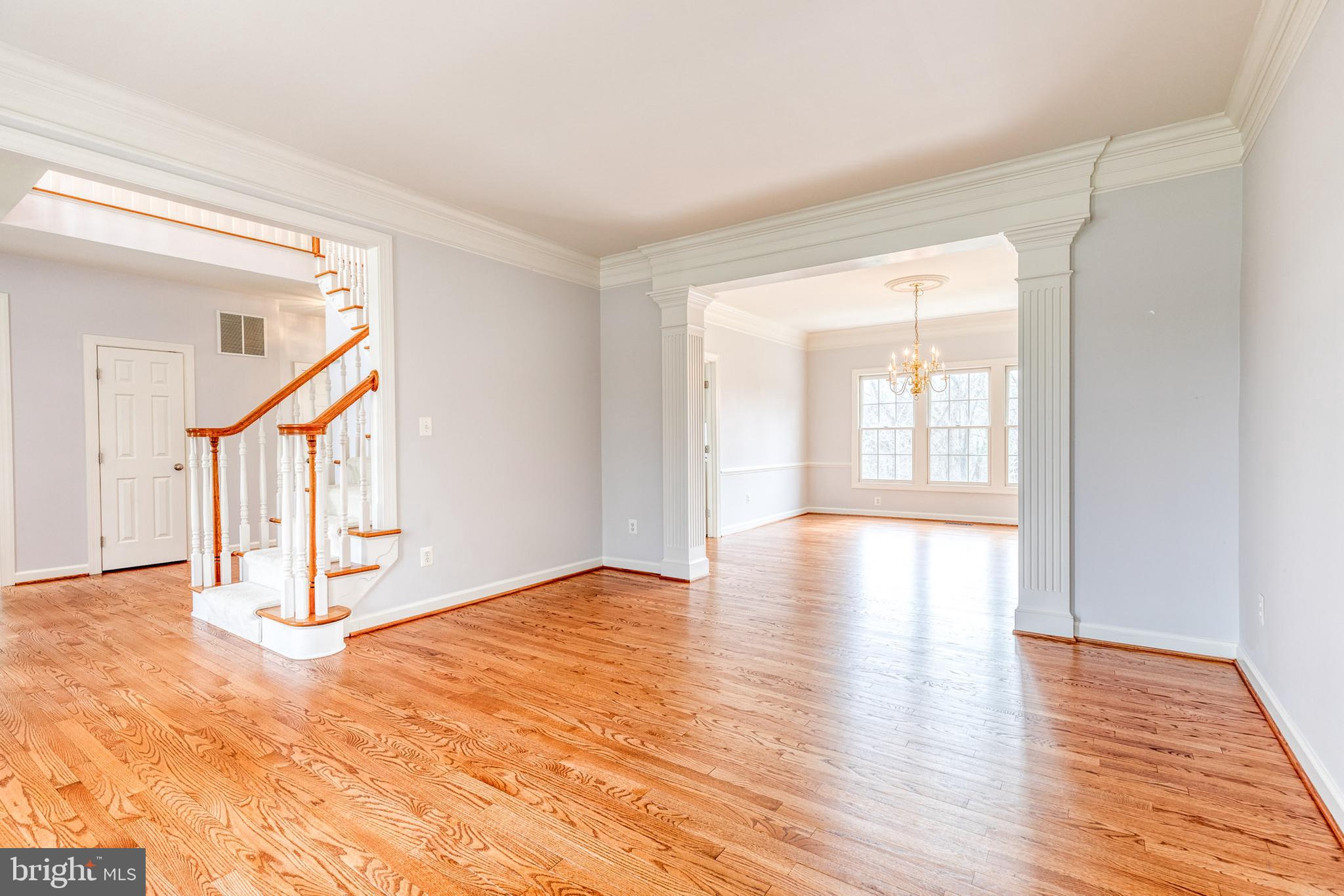 HAYFIELDS MANOR - Residential