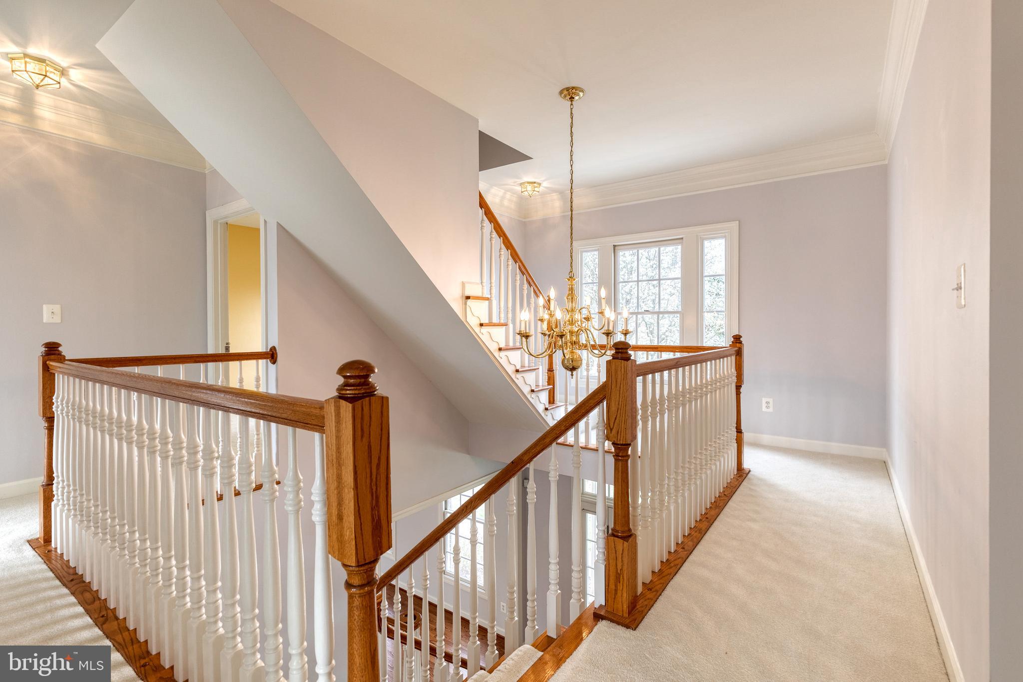 HAYFIELDS MANOR - Residential