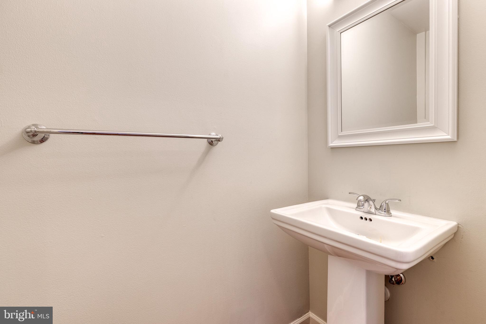 HAYFIELDS MANOR - Residential