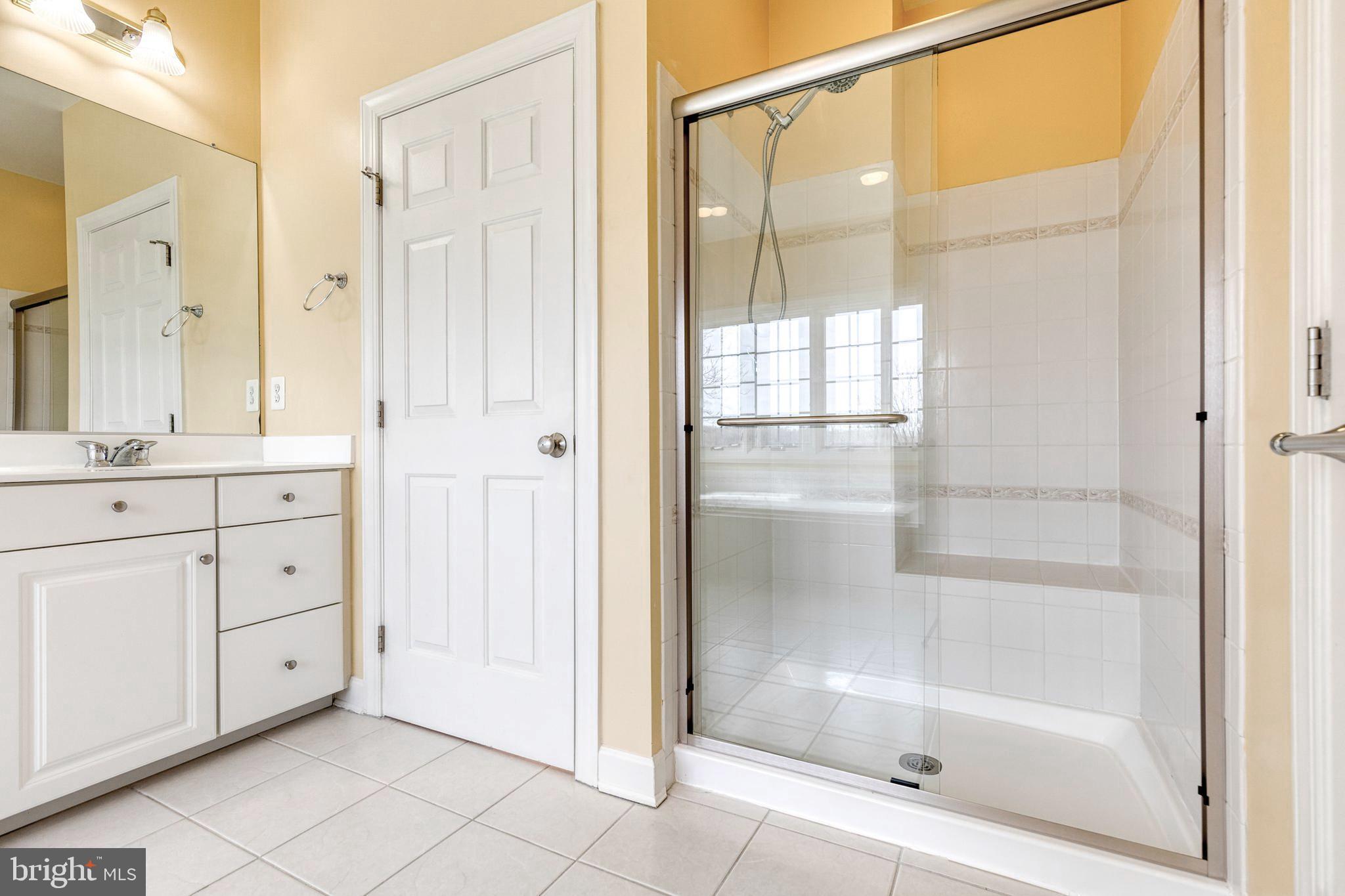 HAYFIELDS MANOR - Residential