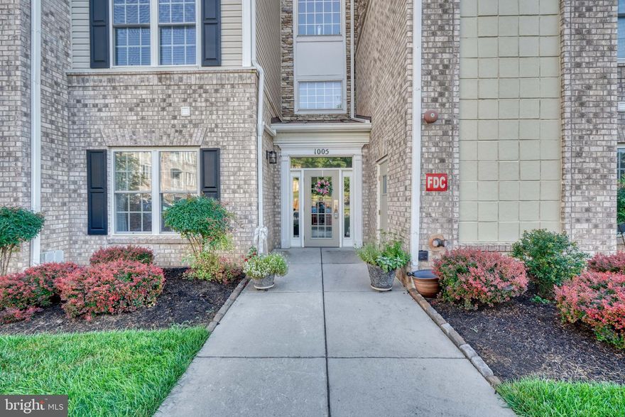 Lovely first floor condo in Irwin's Choice is ready to move right in to!  Featuring 9 ft ceilings, an updated kitchen, hardwood floors and exquisite attention to detail with moldings and trim!  This home features 2 generously sized bedrooms each with their own full bathroom.  The primary bedroom has a huge walk in closet and en-suite bath.  Enjoy coffee on the porch and walks on the ma & pa trail!