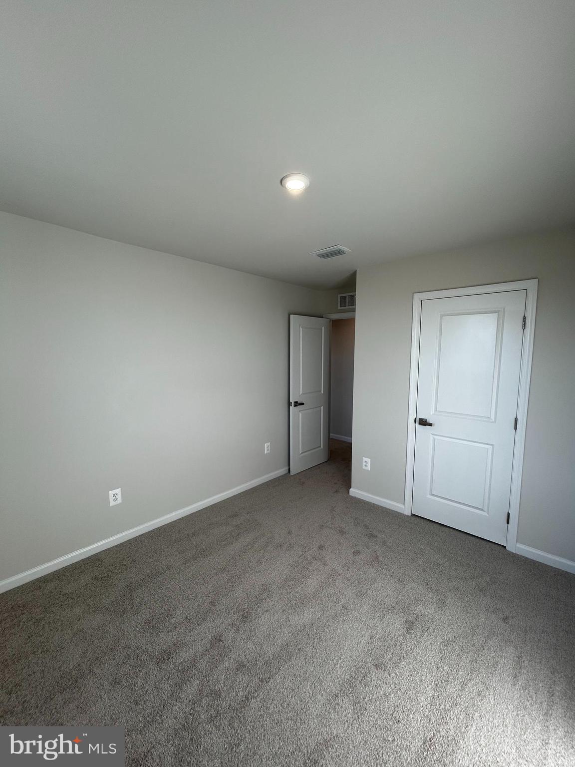 LAUREL PARK - Residential Lease