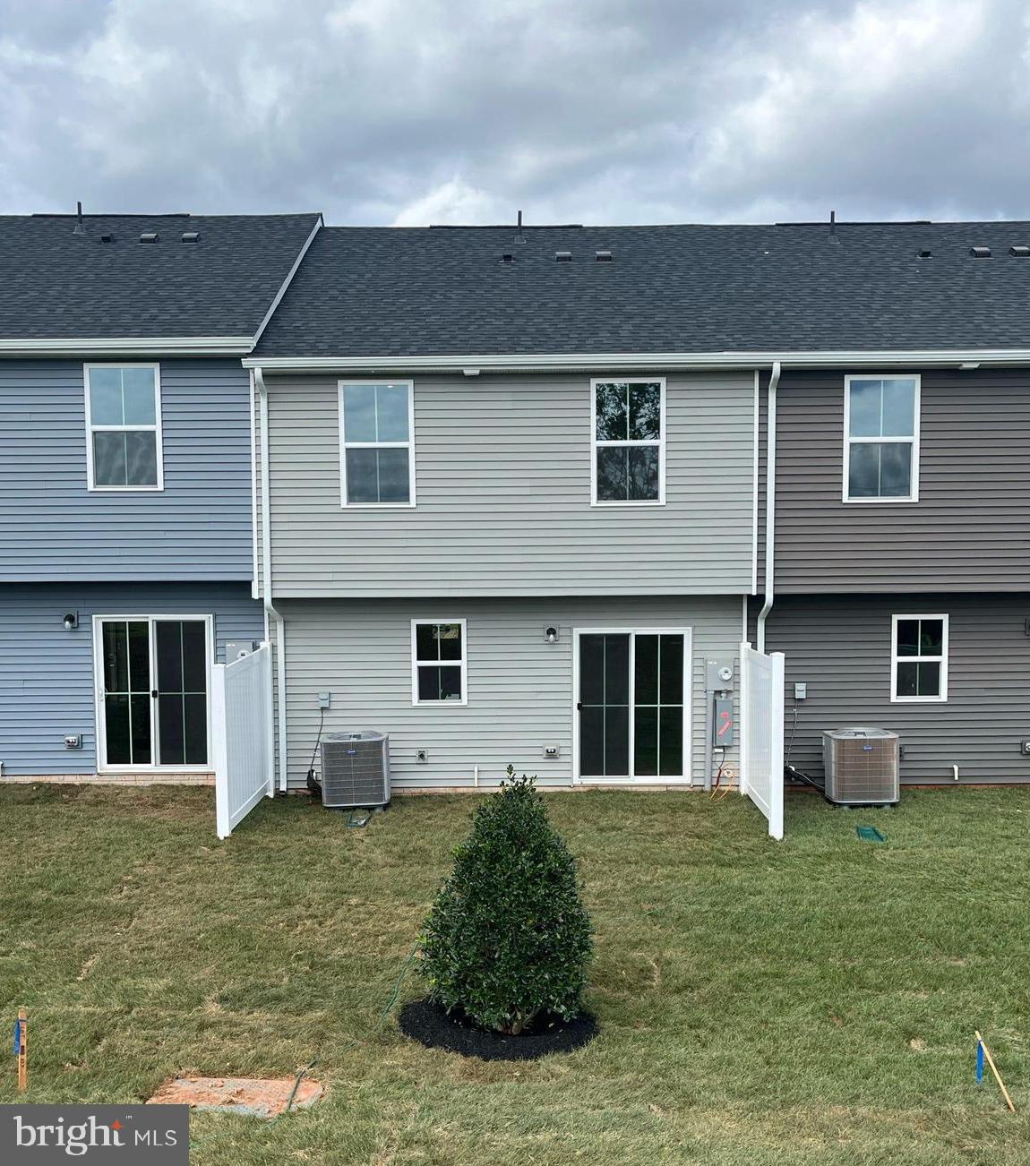 LAUREL PARK - Residential Lease