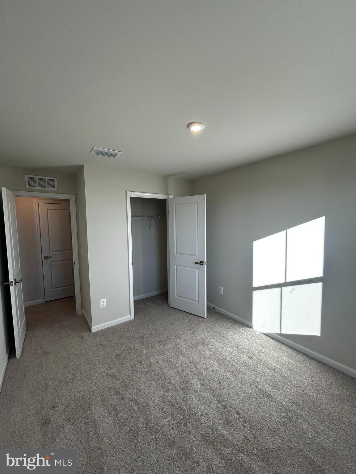 LAUREL PARK - Residential Lease